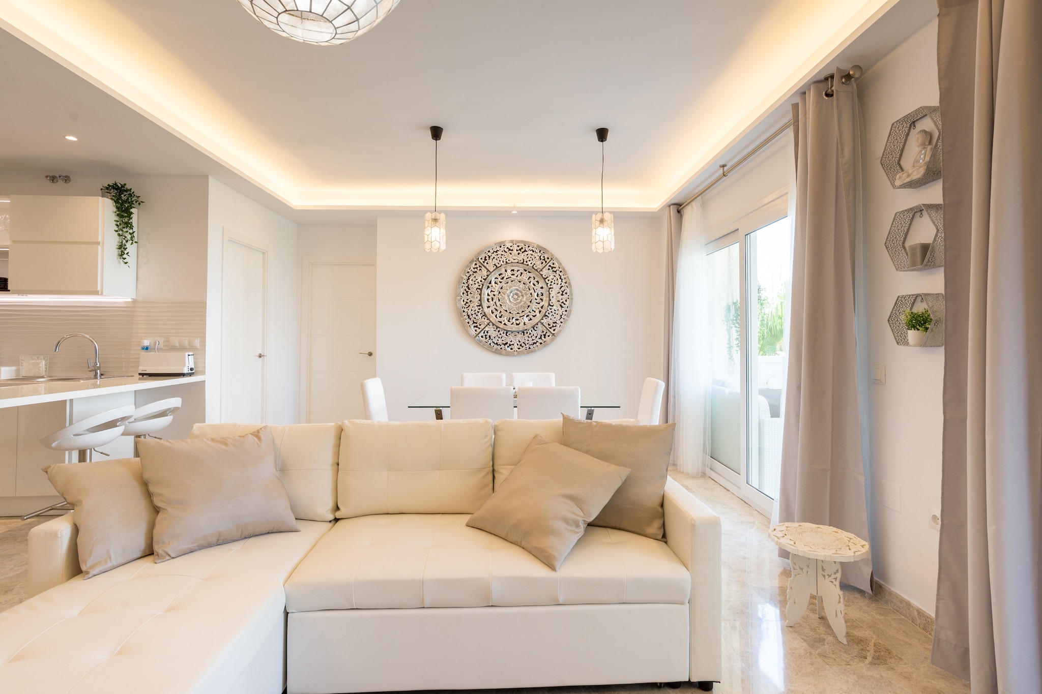 Saturno-Salon