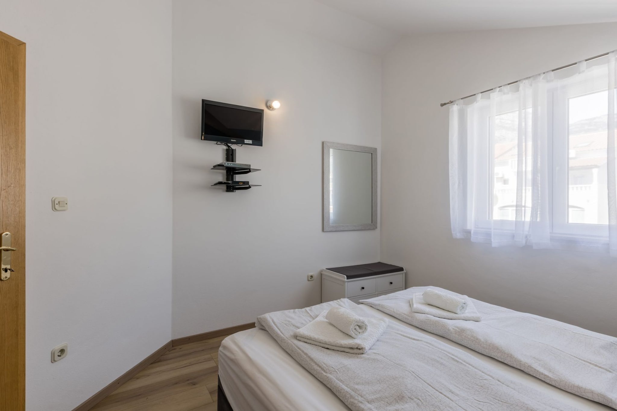 Adriatic Island Sea View Apartments - One Bedroom Apartment with Terrace (A1)-Chambre