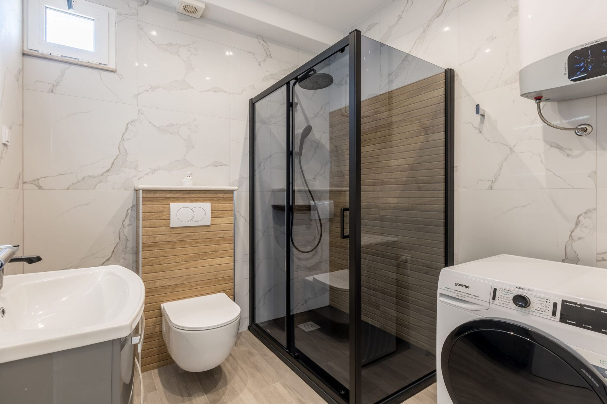 Adriatic Island Sea View Apartments - Three  Bedroom Apartment with Terrace and Sea View (A4)-Salle de bain