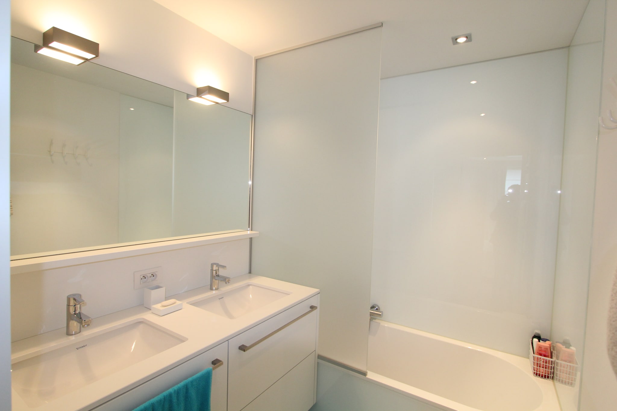 BRIGHTON 6A/61  BOX-Bathroom