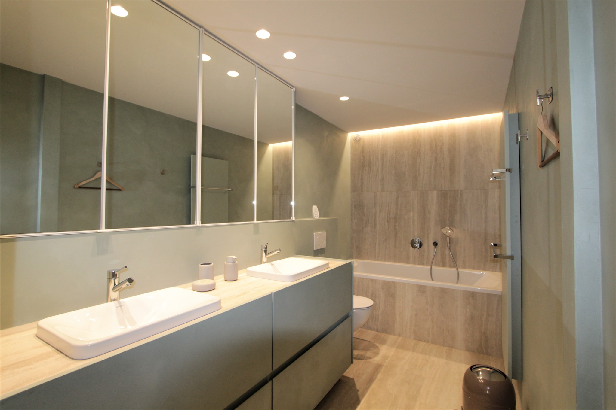 ZOUTE 22-Bathroom