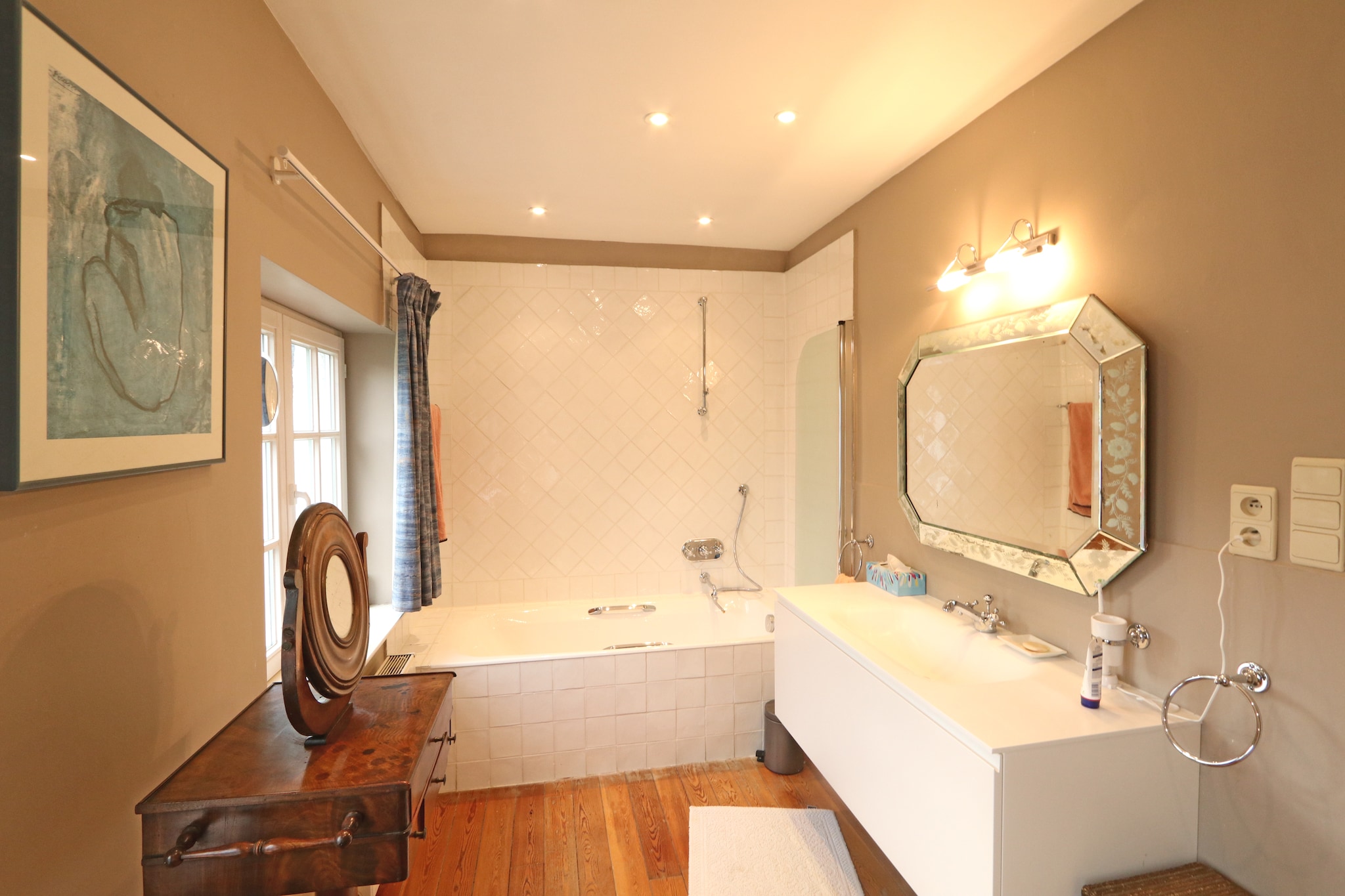 VILLA BRISANTS-Salle de bain