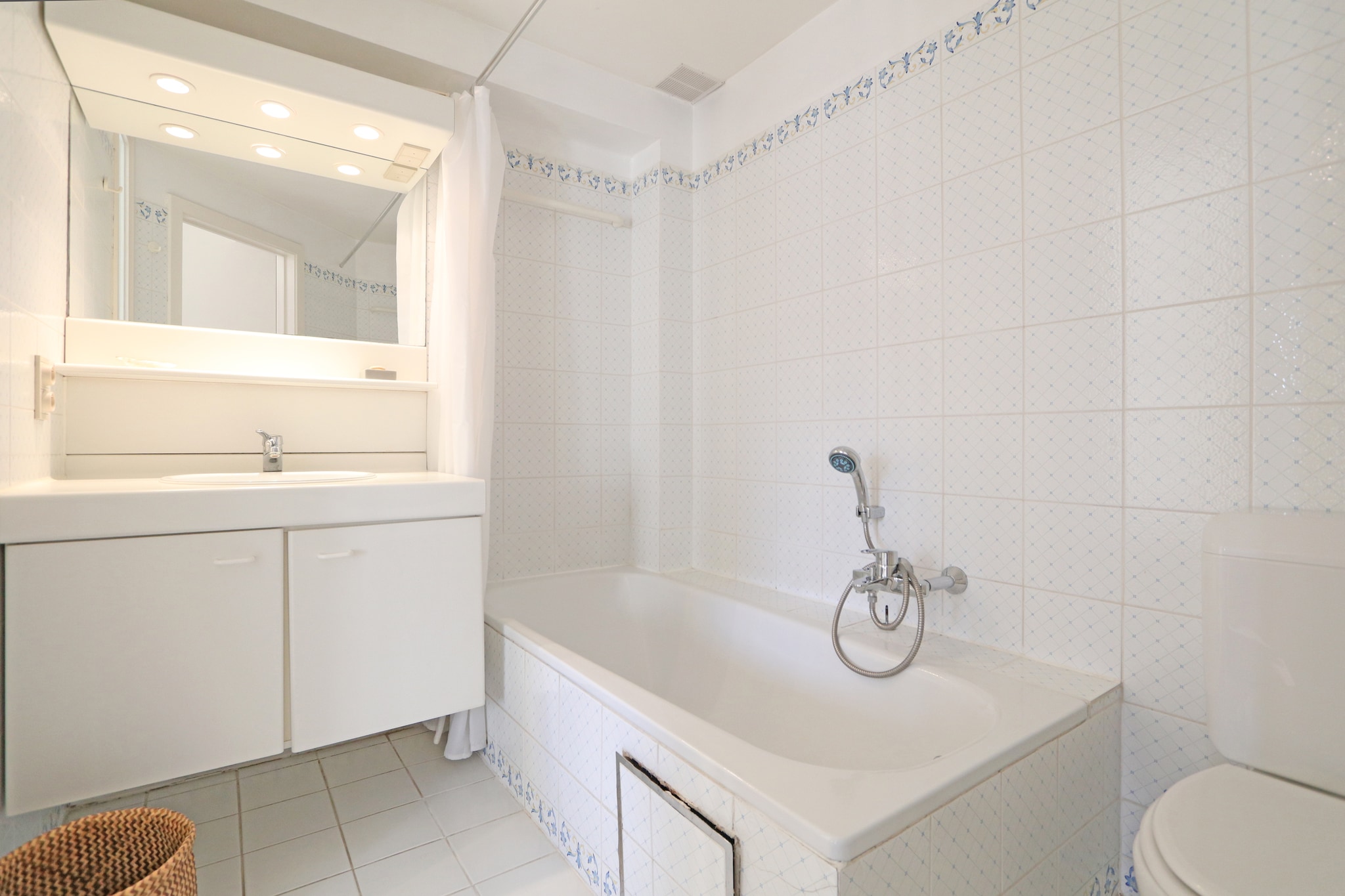 FAYETTE 72  Box-Salle de bain