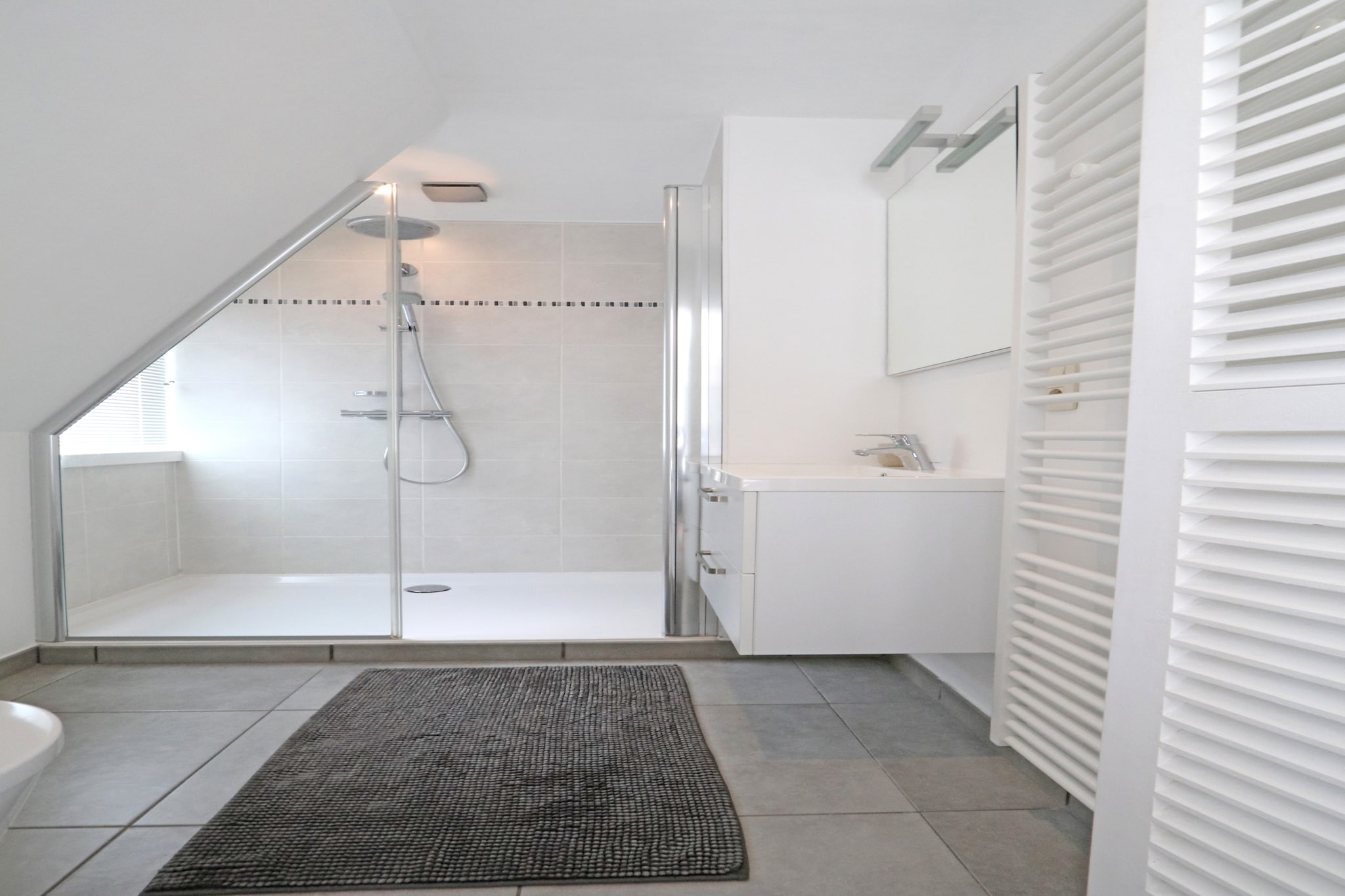 CICENDELE 3Z bis  BOX-Salle de bain