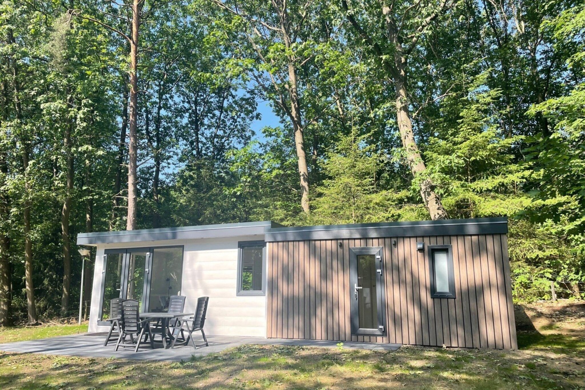 Chalet Nachtegaal (4 personen)-Buitenkant zomer