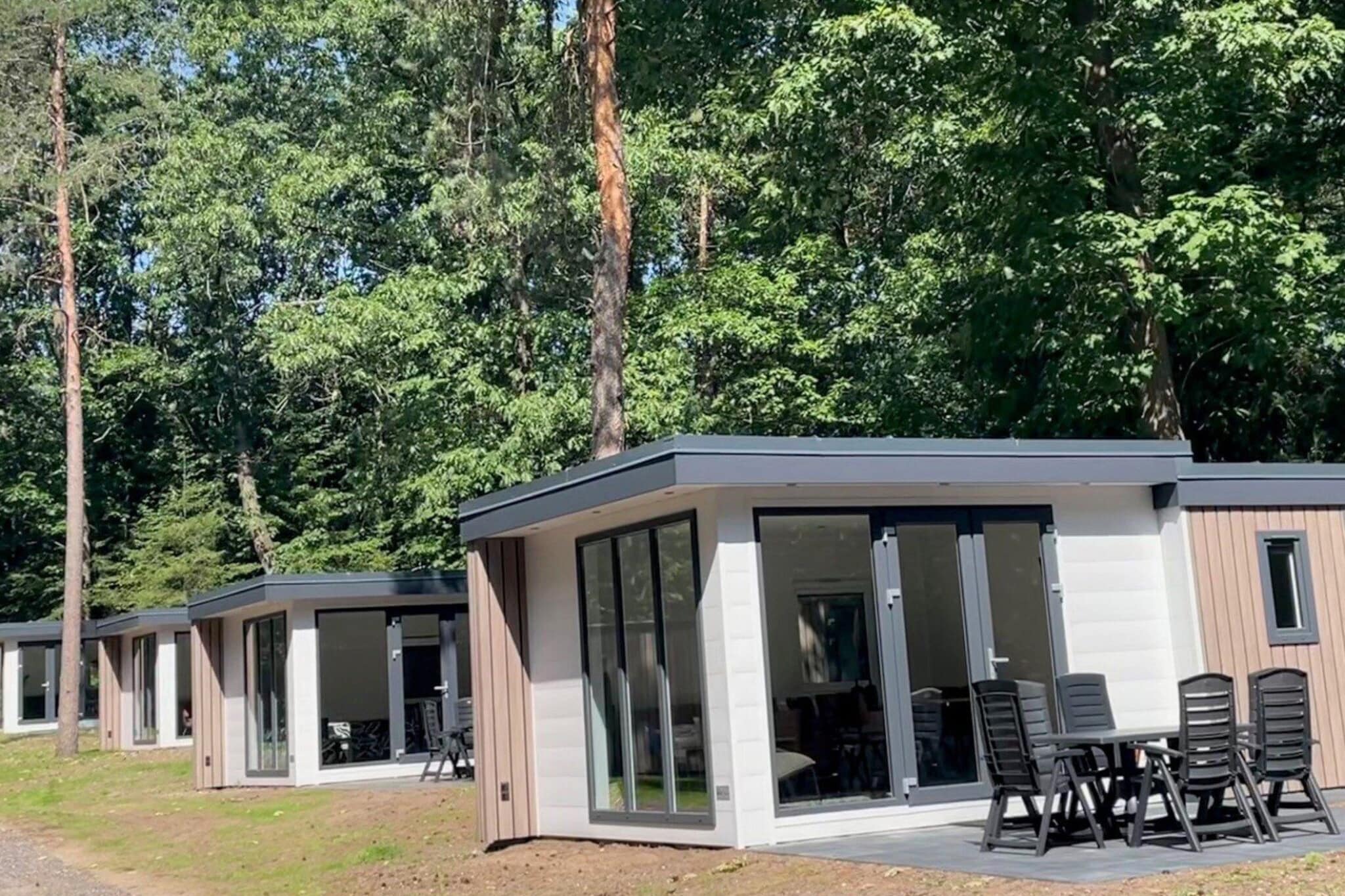 Chalet Nachtegaal (6 personen)-Buitenkant zomer