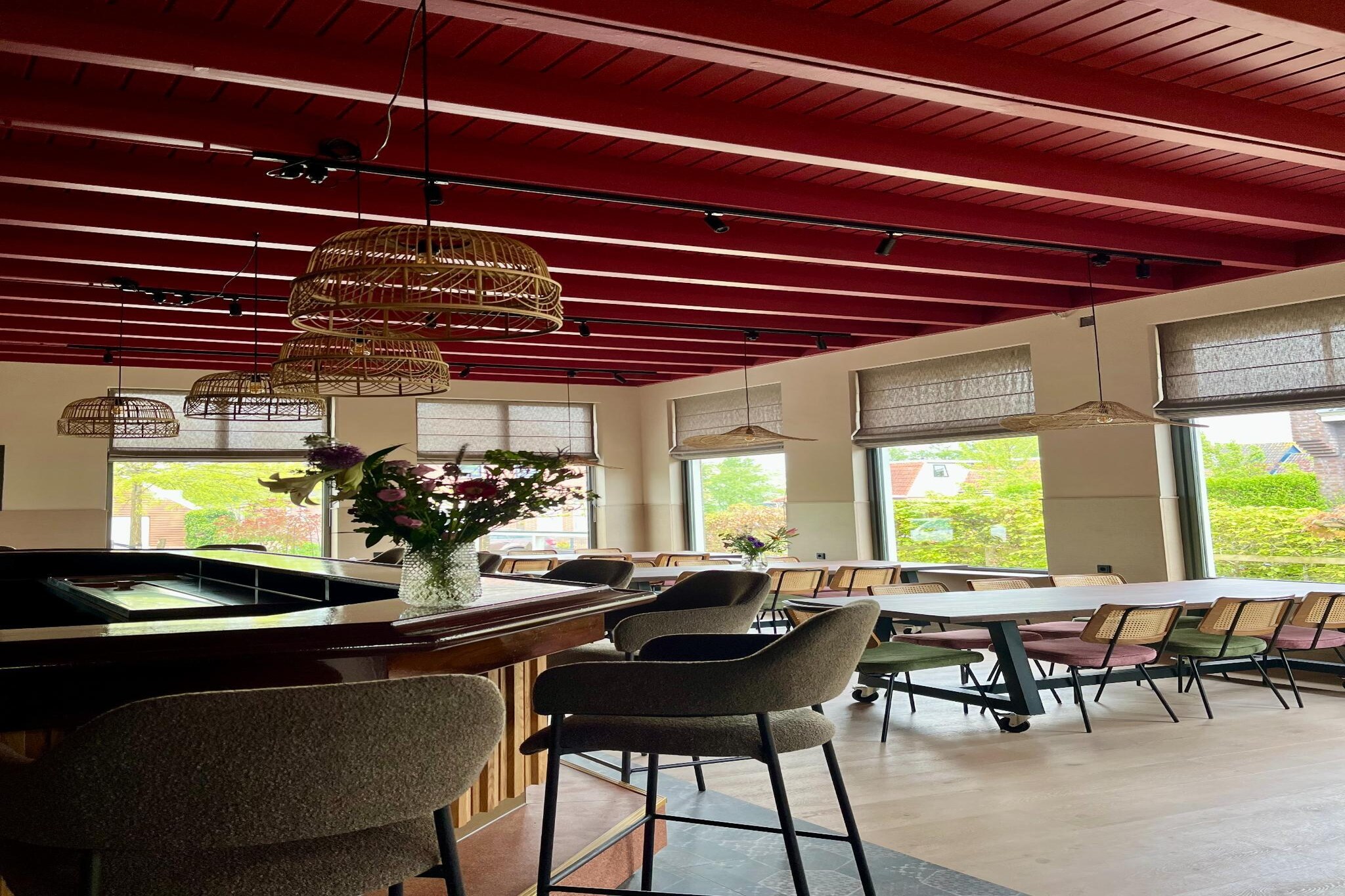 Groepsaccommodatie voor 20 personen + 5 Tiny Greenhouses voor 2 tot 4 personen-Woonkamer