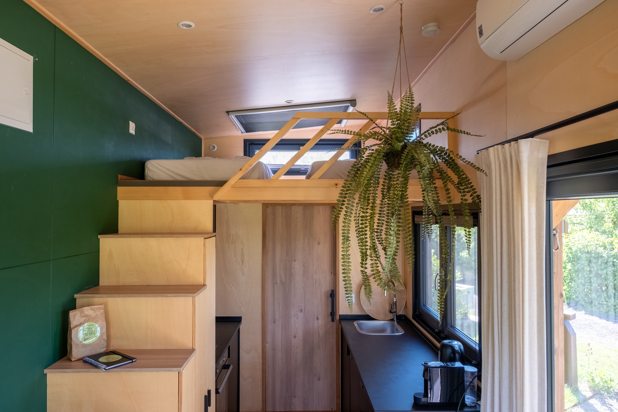 Groepsaccommodatie voor 20 personen + 5 Tiny Greenhouses voor 2 tot 4 personen-Slaapkamer