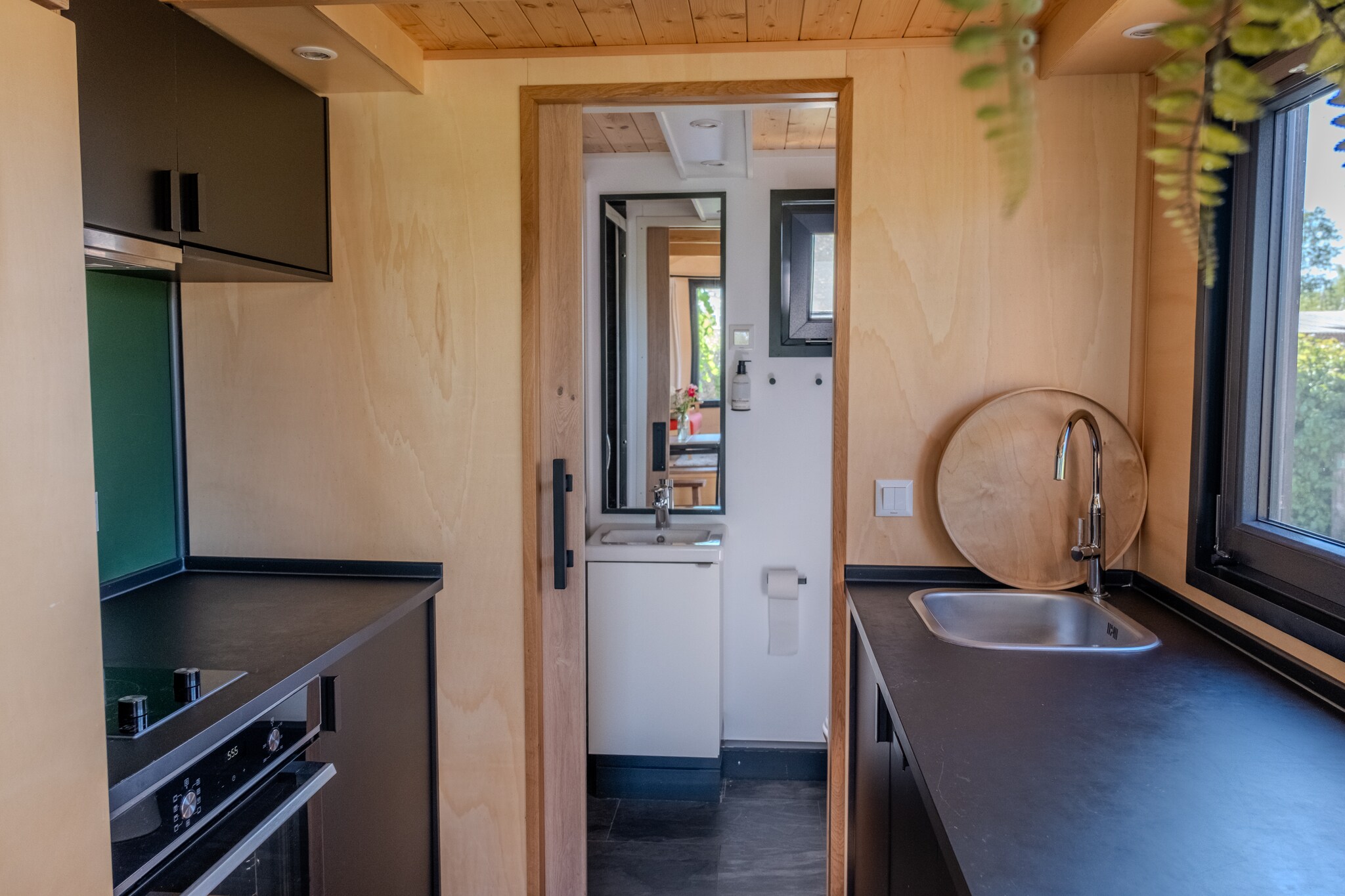 Groepsaccommodatie voor 20 personen + 5 Tiny Greenhouses voor 2 tot 4 personen-Keuken