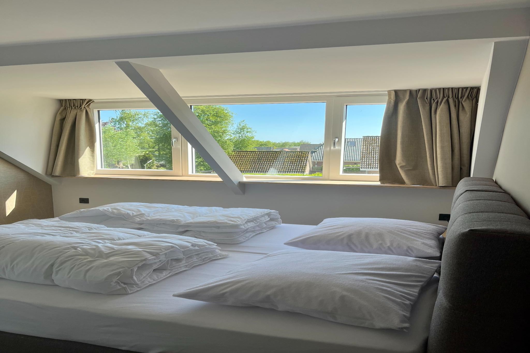 Groepsaccommodatie met 10 luxe tweepersoons kamers-Slaapkamer