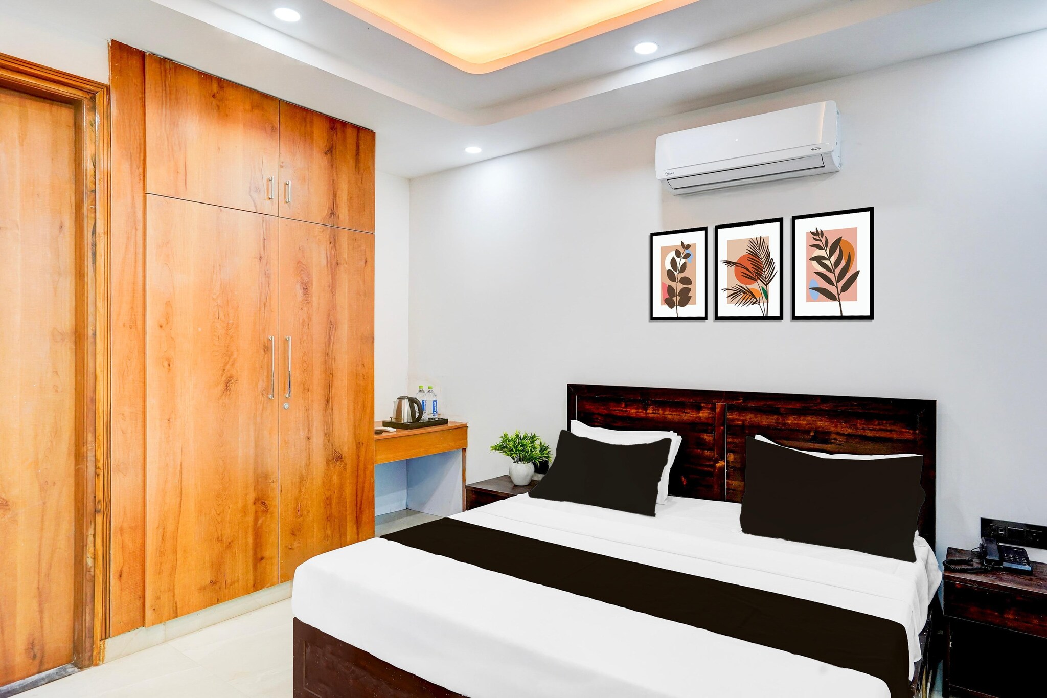 Cosy Stays at Sector 143B Noida