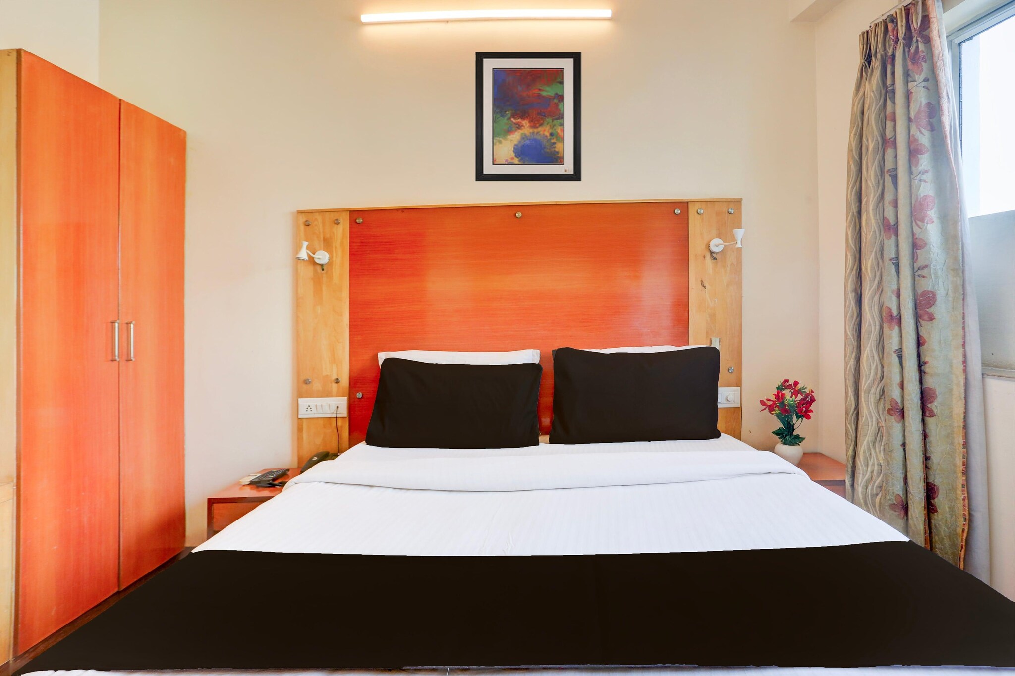 Elite Stays at Fateh Sagar by Vatika Inn