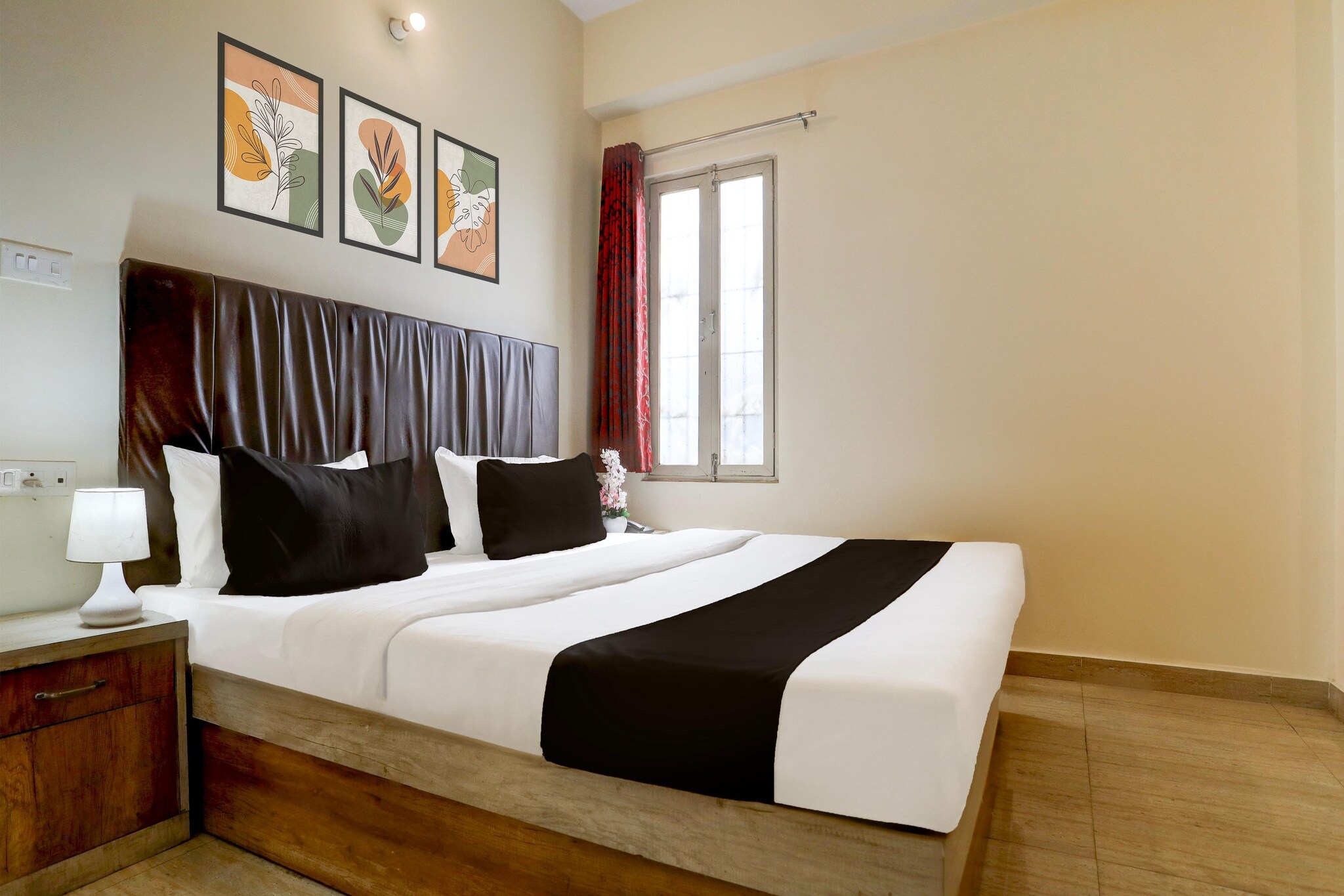 Elite Stays at Hyderabad Gate IIT BHU