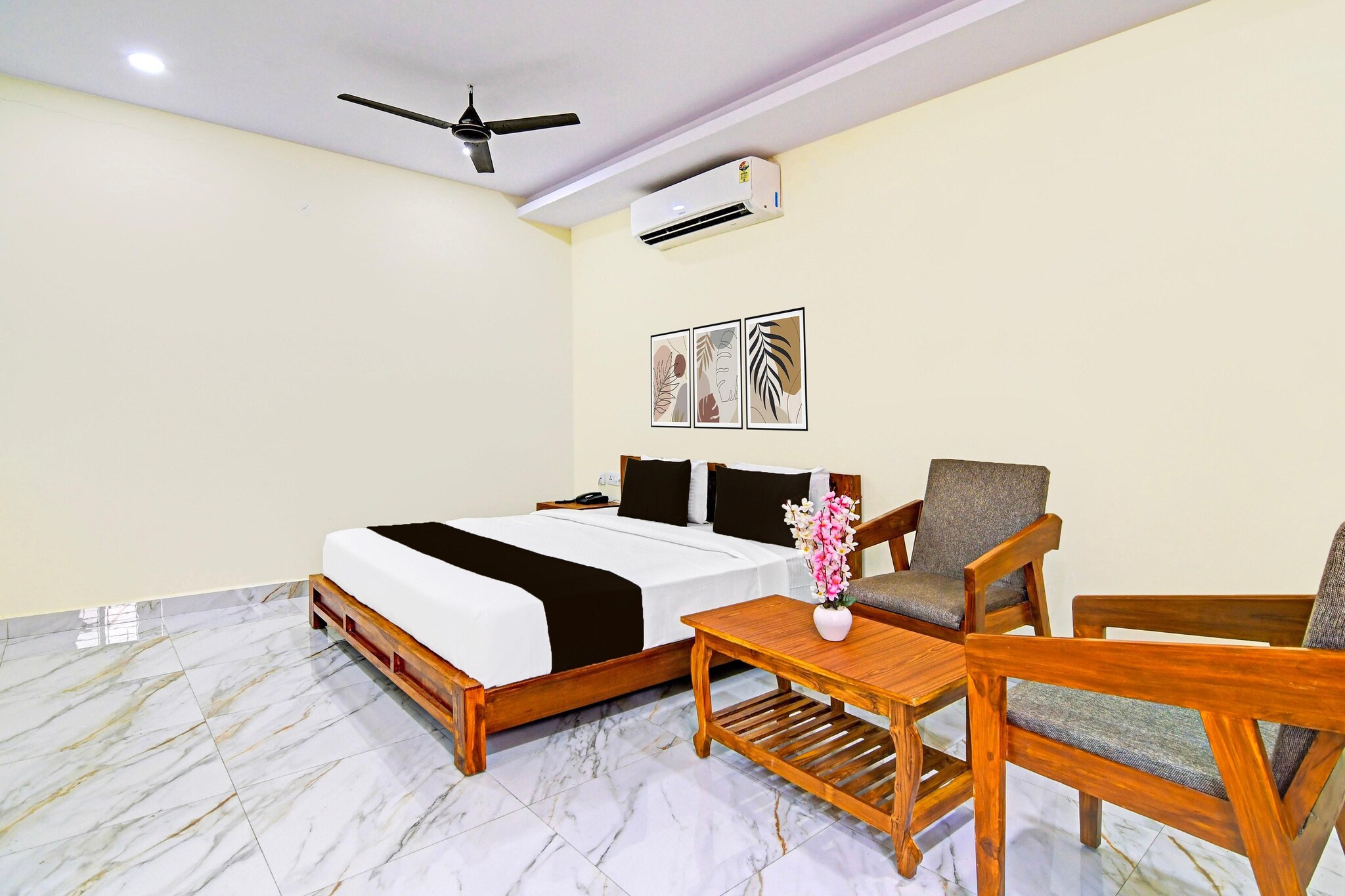 Blissful Stays at Dwarakanagar Near Gurudwara