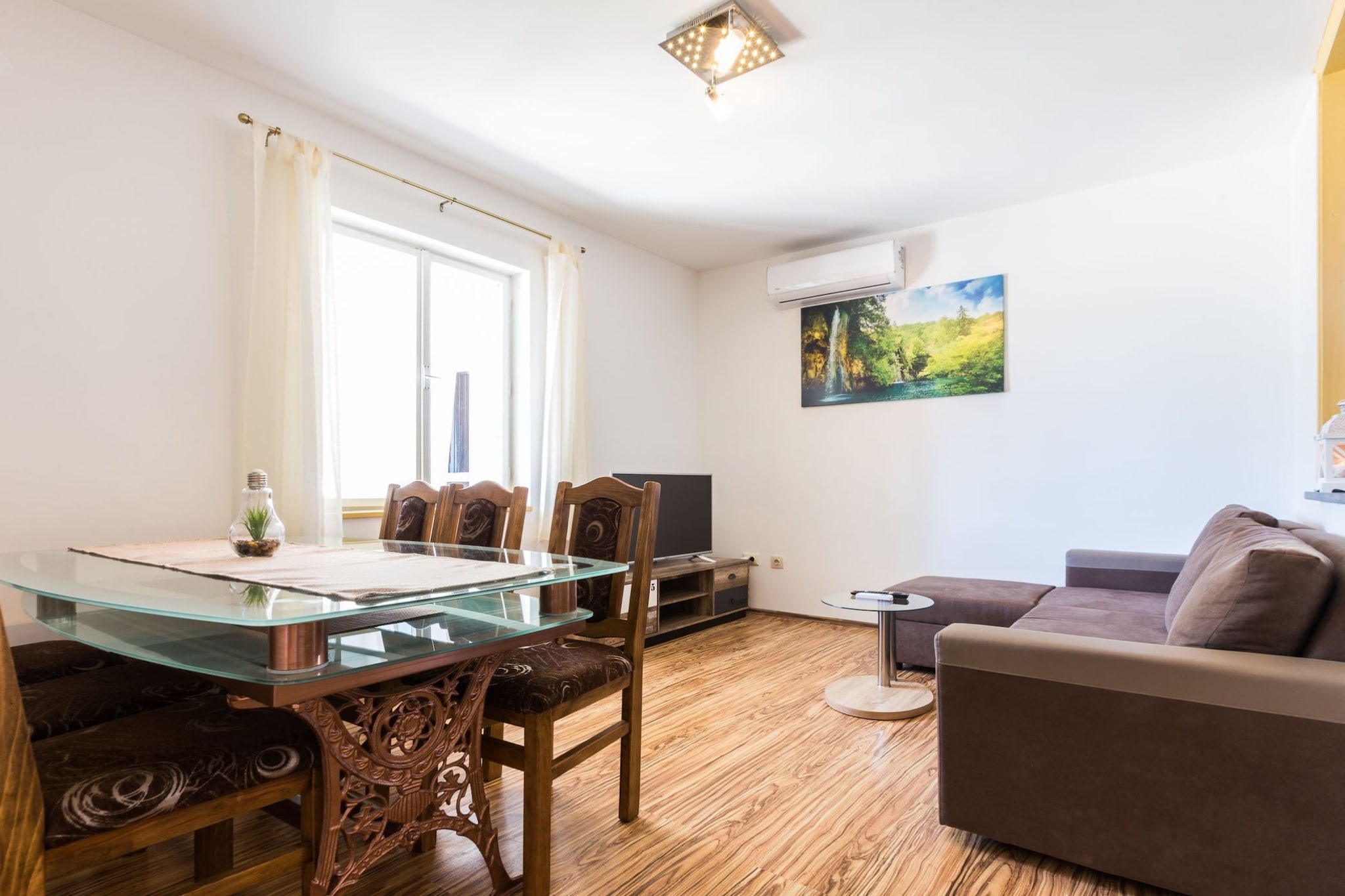 Charming and Comfortable Rooms Zadar City - Classic Double Room-Woonkamer