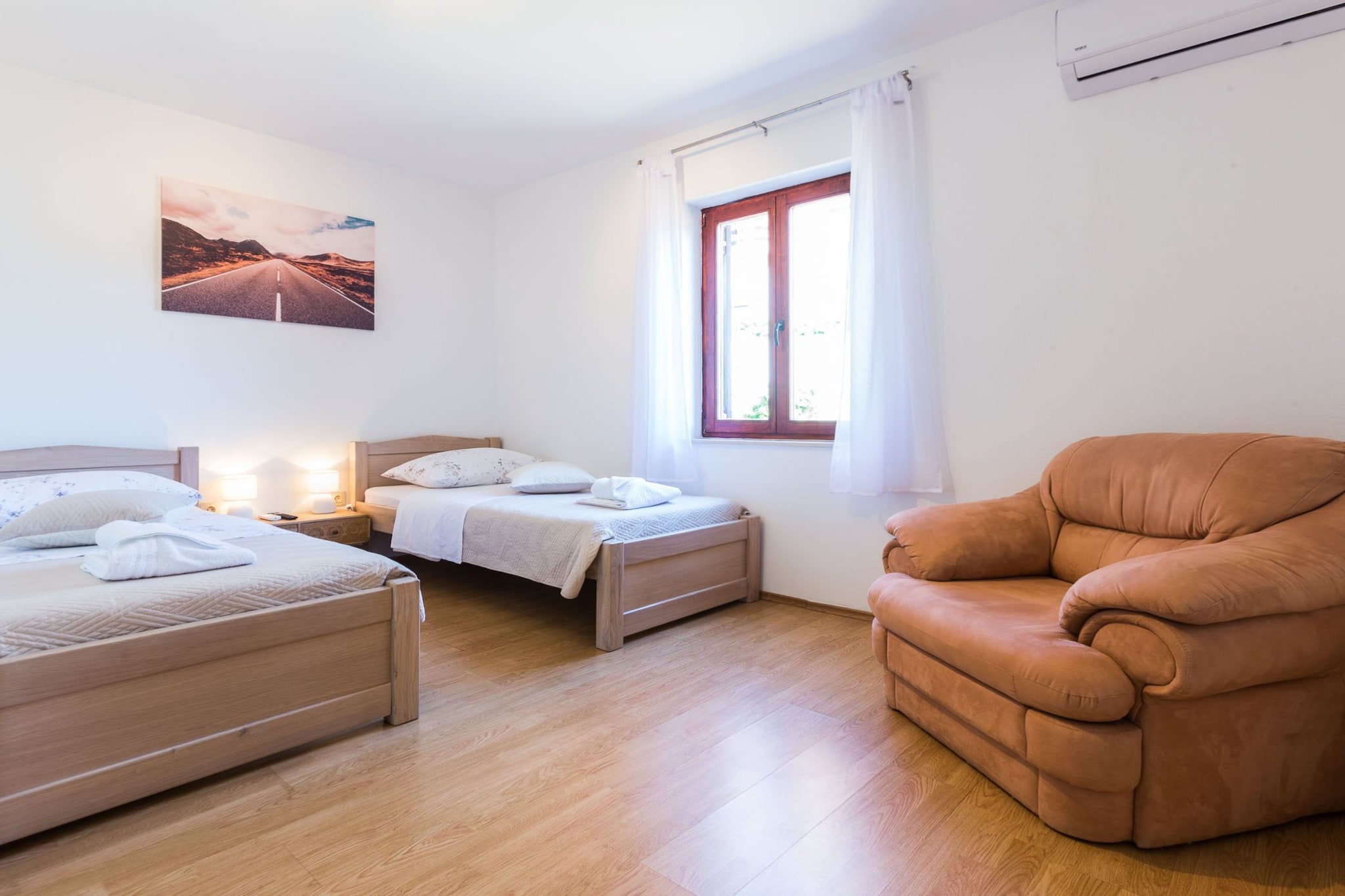 Charming and Comfortable Rooms Zadar City - Classic Double Room-Slaapkamer