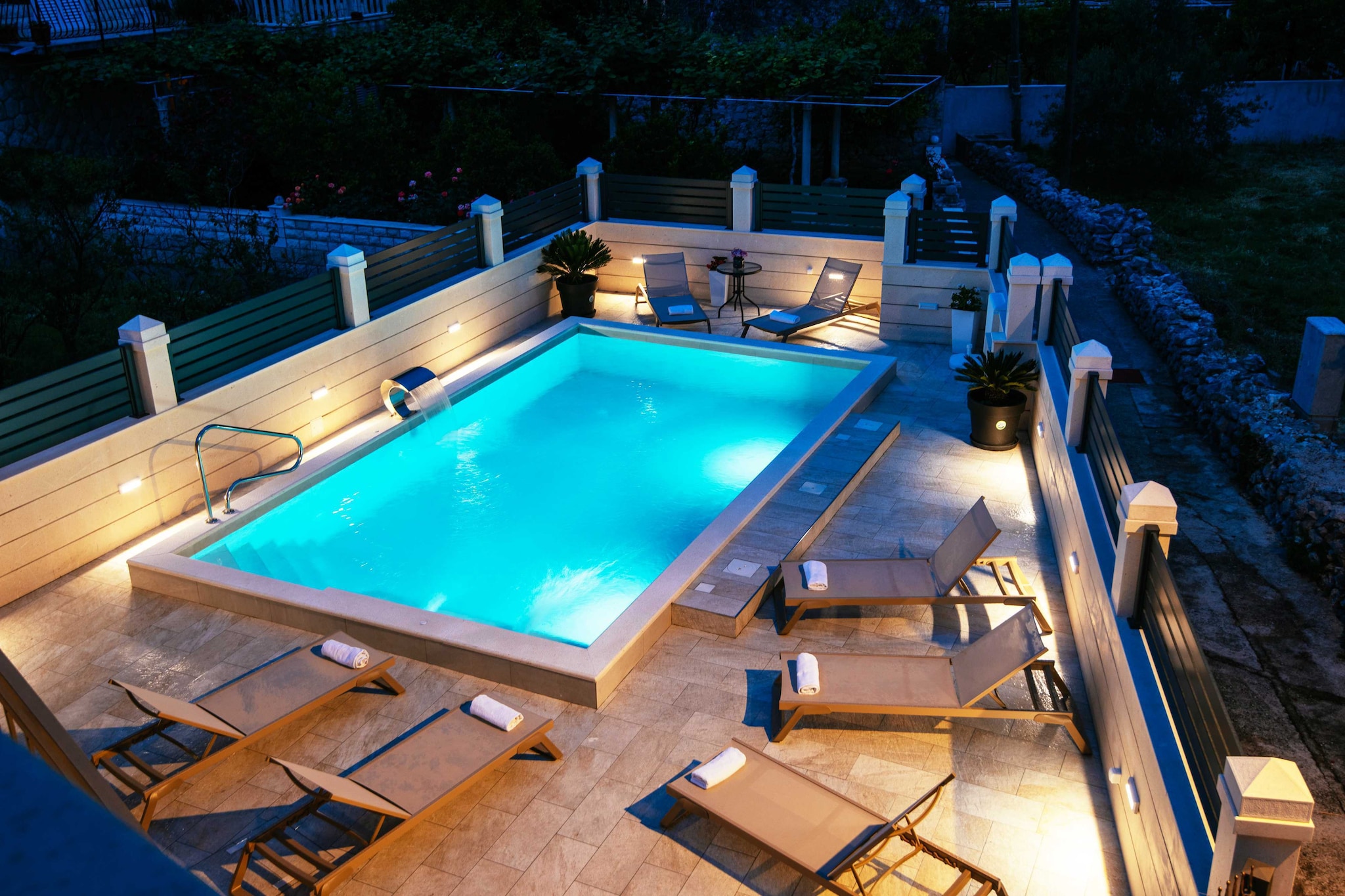 Apartments Azzurro- One Bedroom Apartment with Terrace  ( Azzurro III-gornji)-Schwimmbad