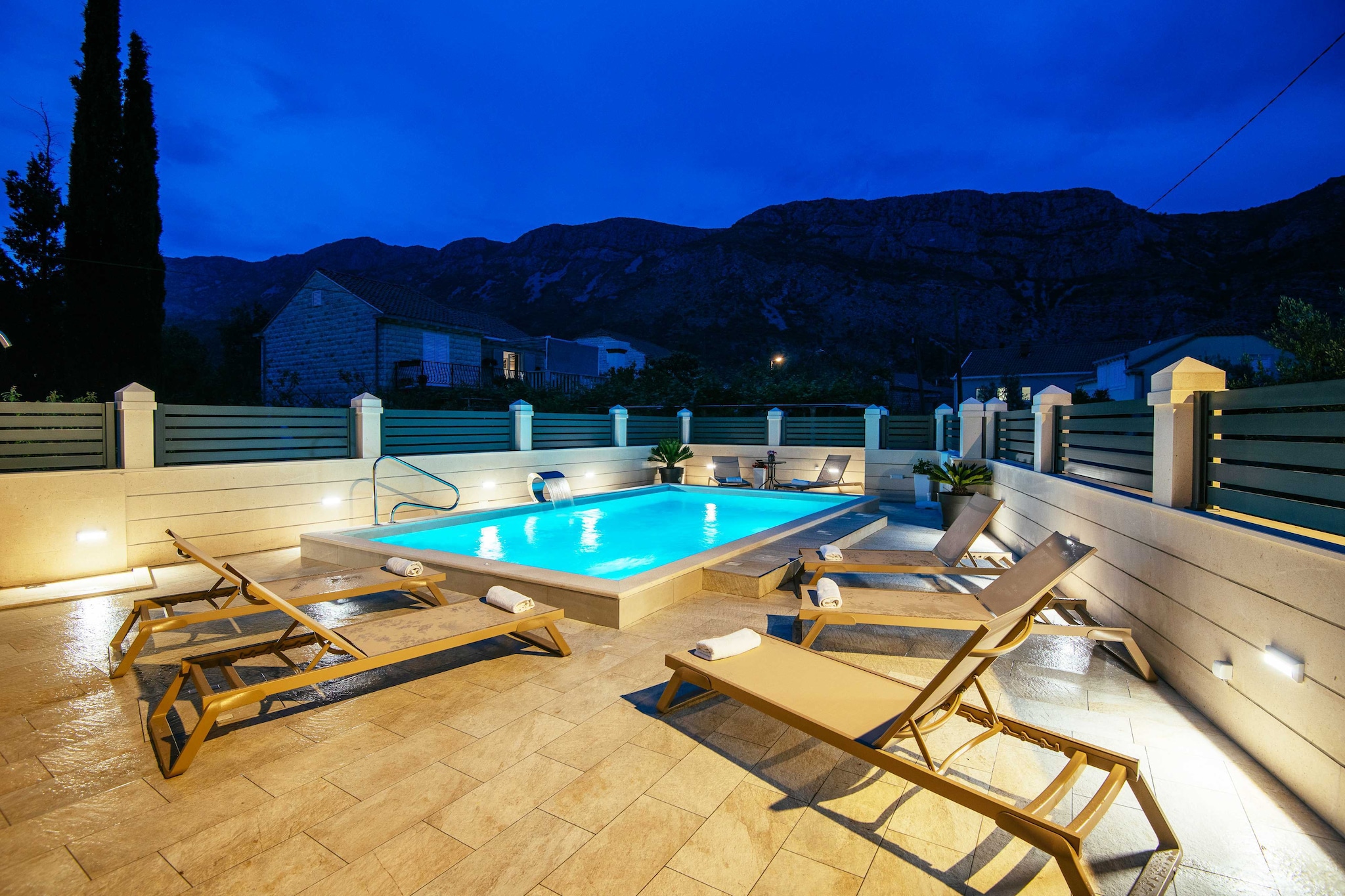 Apartments Azzurro- One Bedroom Apartment with Terrace  ( Azzurro III-gornji)-Schwimmbad