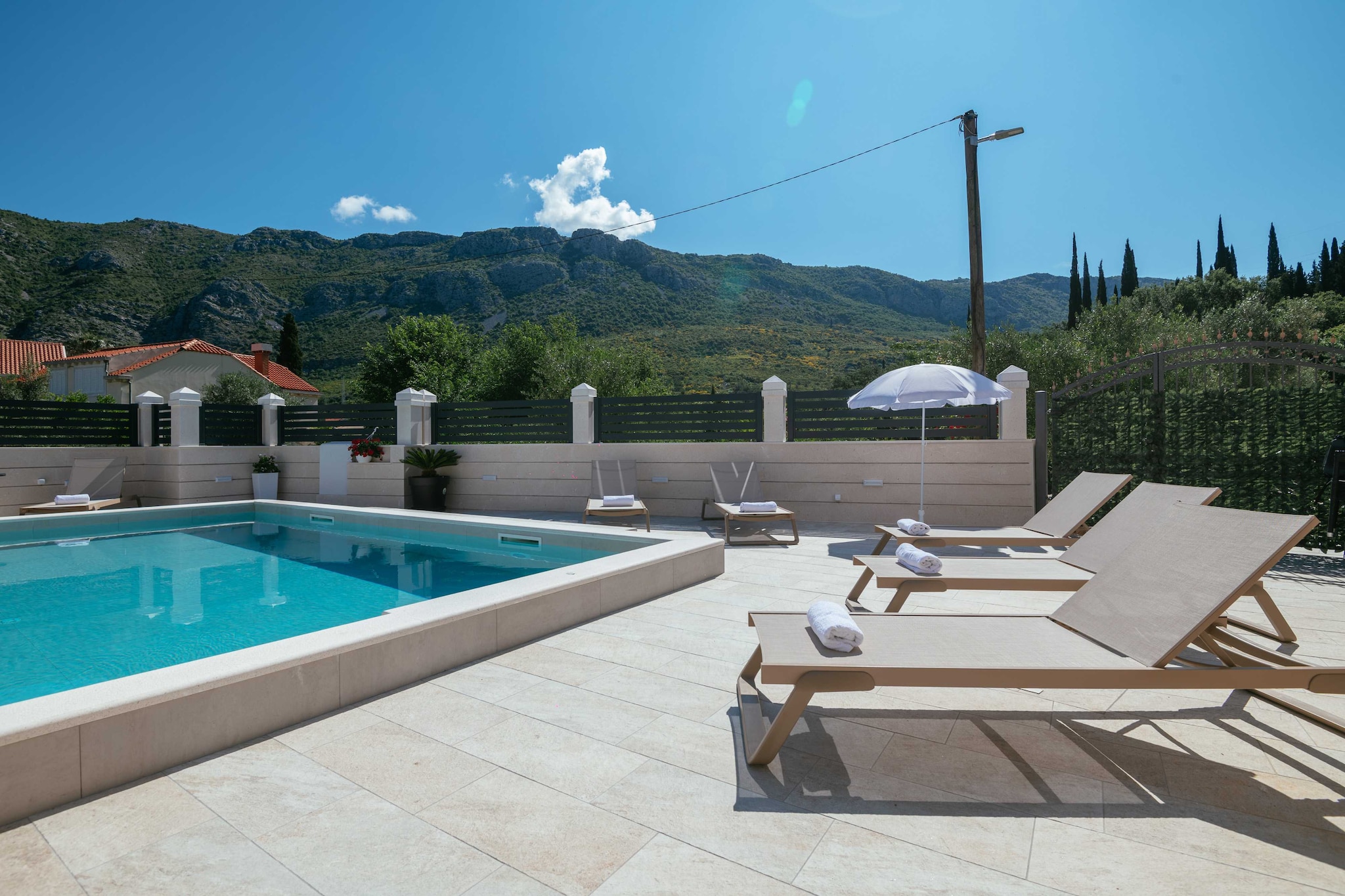 Apartments Azzurro- One Bedroom Apartment with Terrace  ( Azzurro III-gornji)-Schwimmbad
