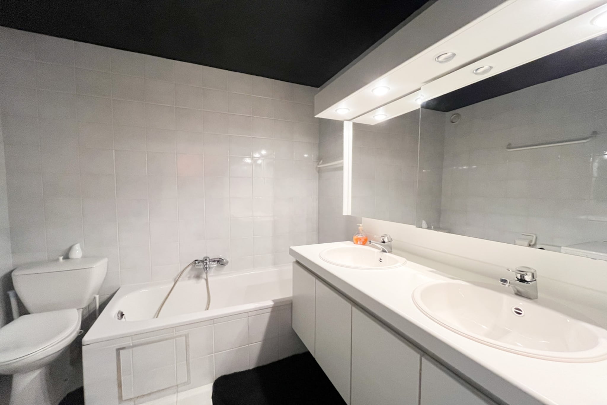DEN OEVER III-Bathroom