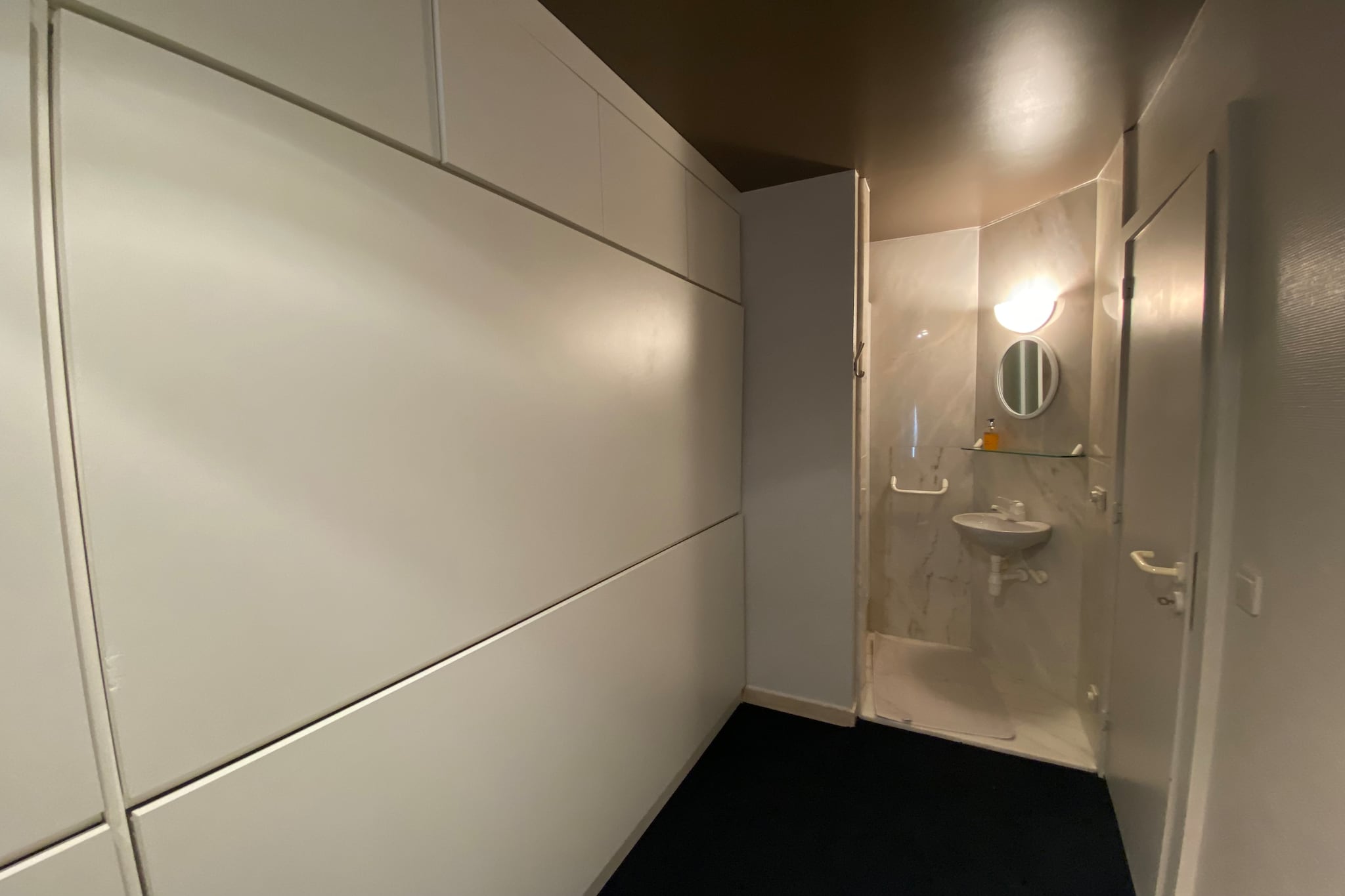 DEN OEVER III-Bathroom