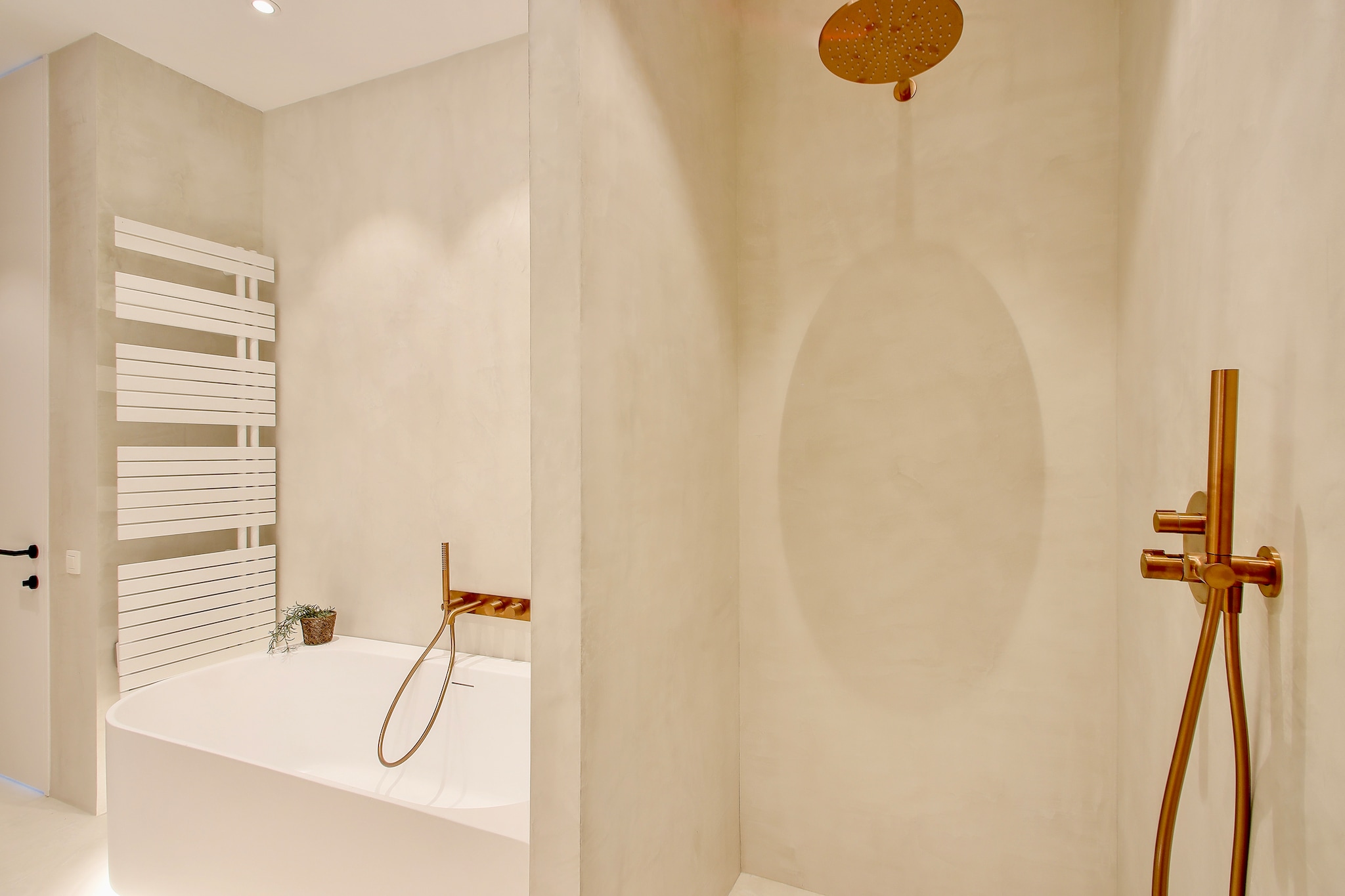 SCORPIO A/B-Badkamer