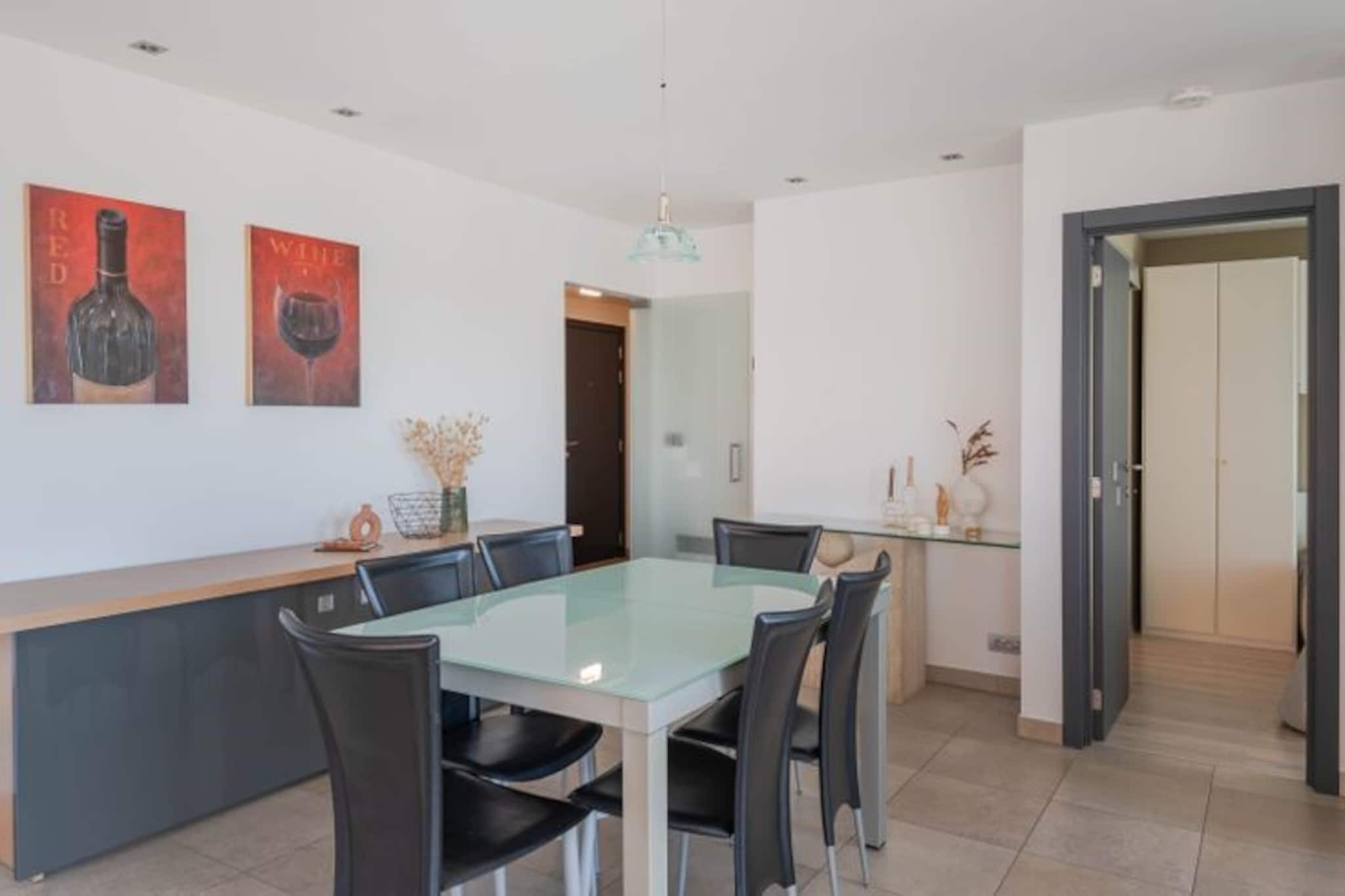 ZONNEHAVEN II-Dining room