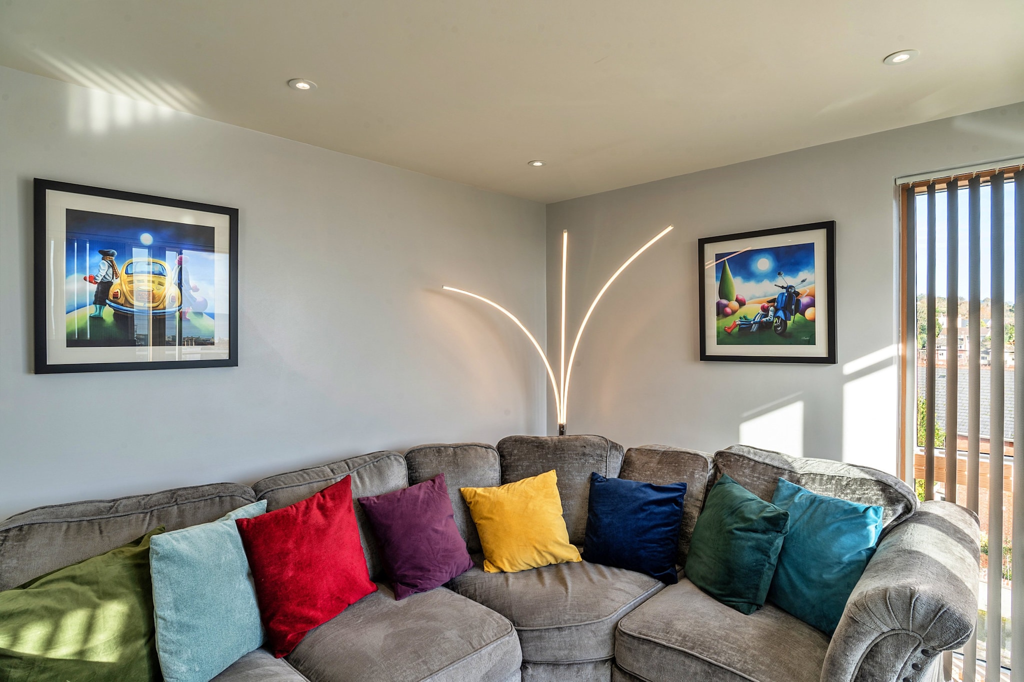 Number 10, Montpellier Apartments-Woonkamer