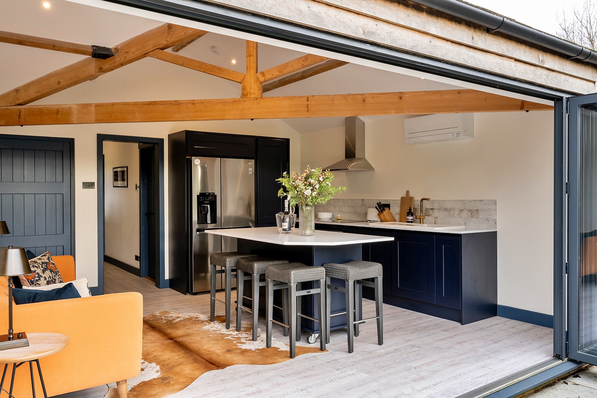The Stables at Lilac Cottage-Keuken