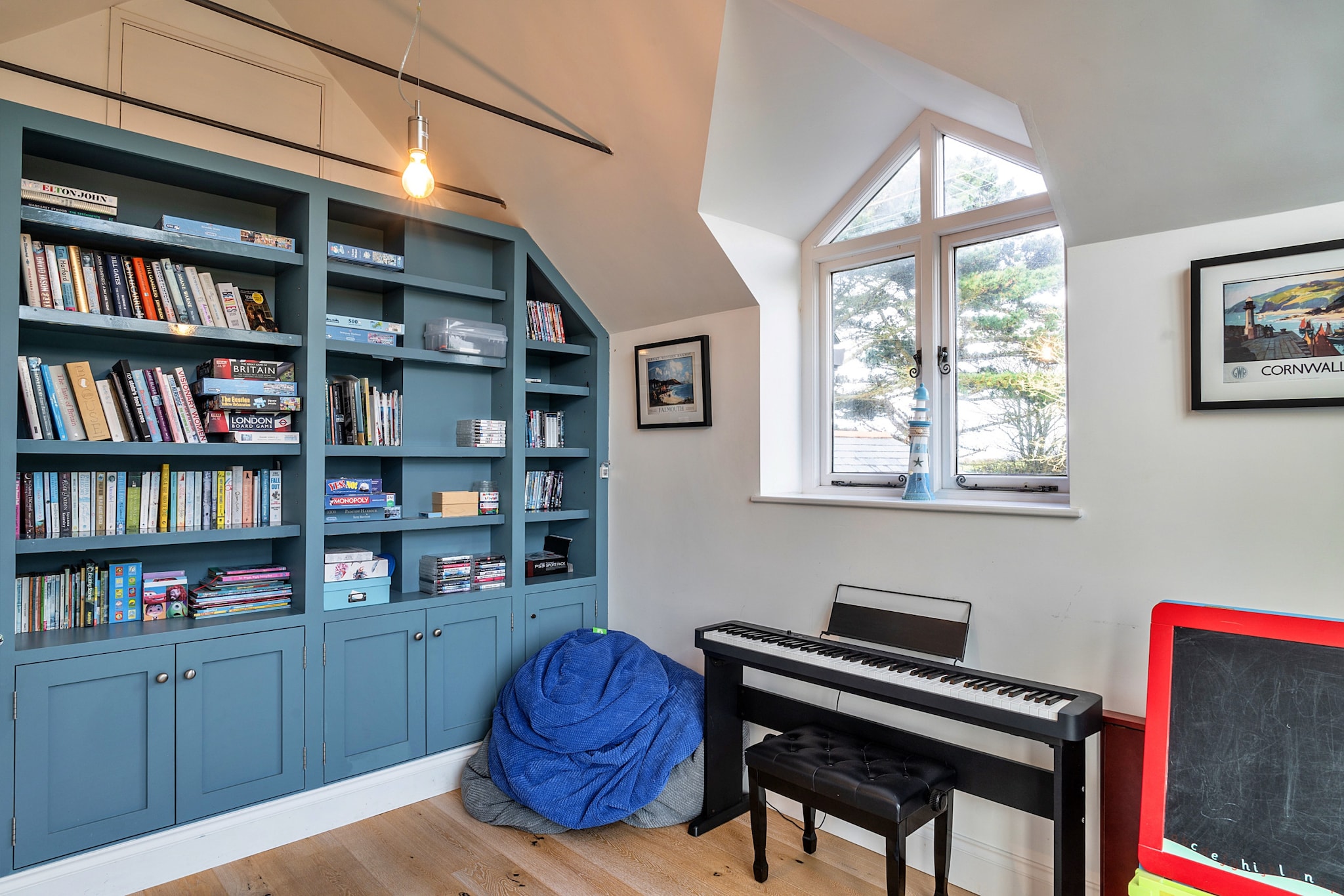 Dingles Cottage-Woonkamer