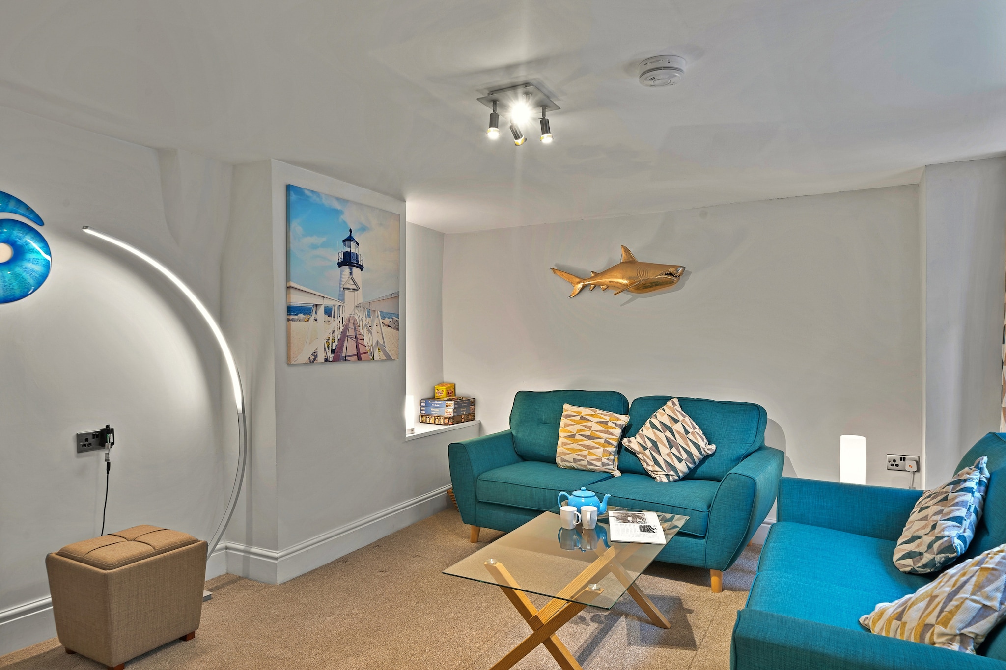 Porthole Cottage-Woonkamer