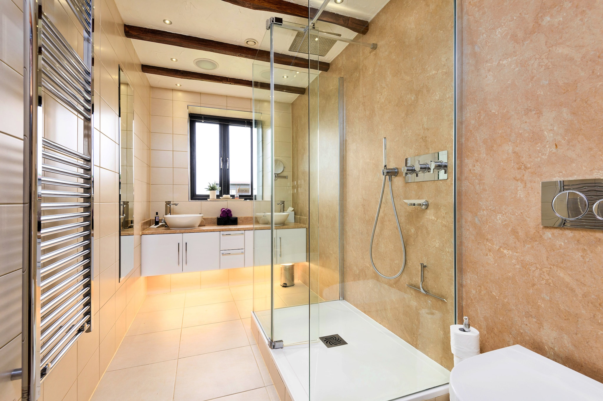 Flint Barn-Badkamer