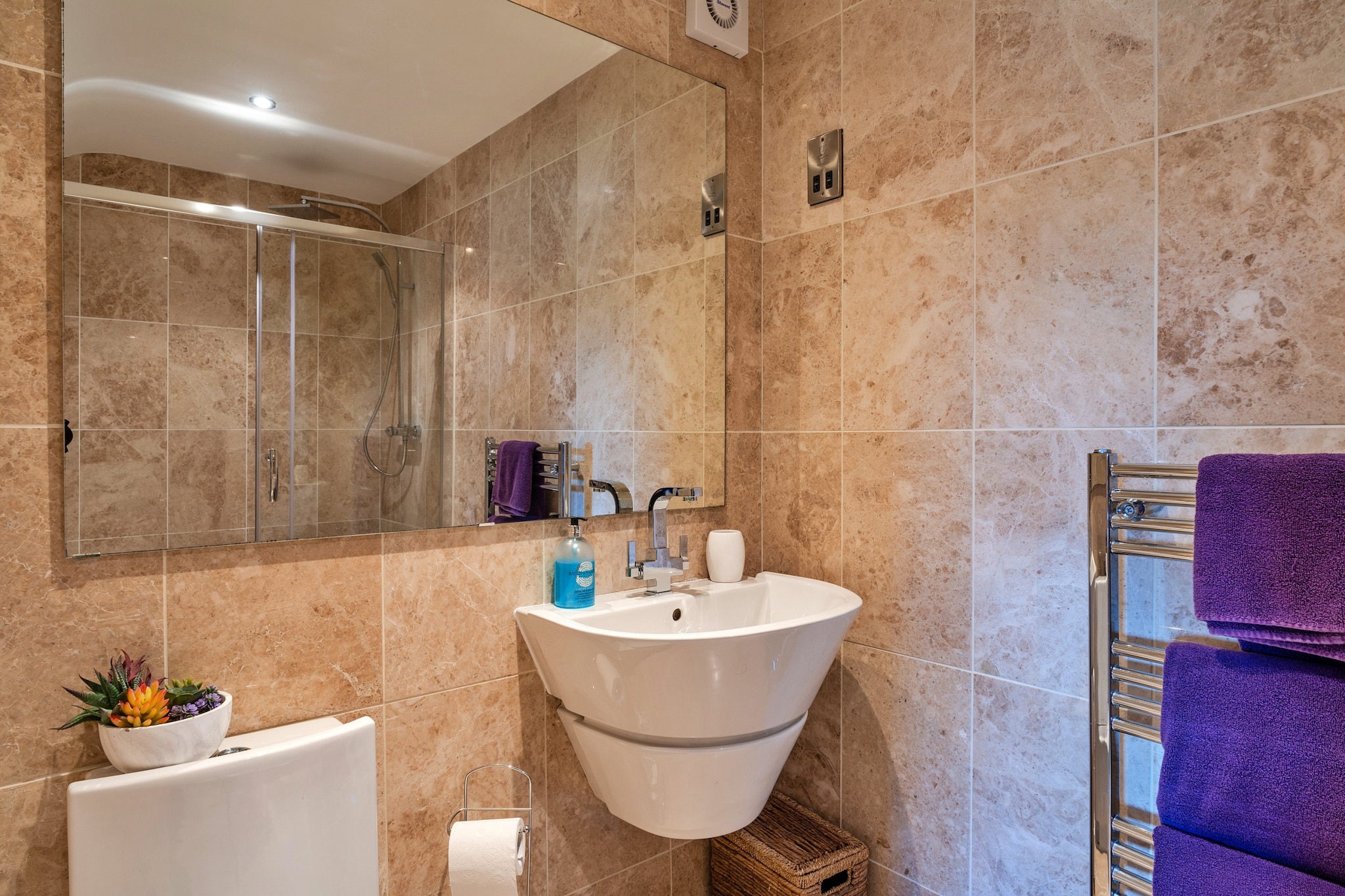 Stone Bow Farmhouse-Badkamer