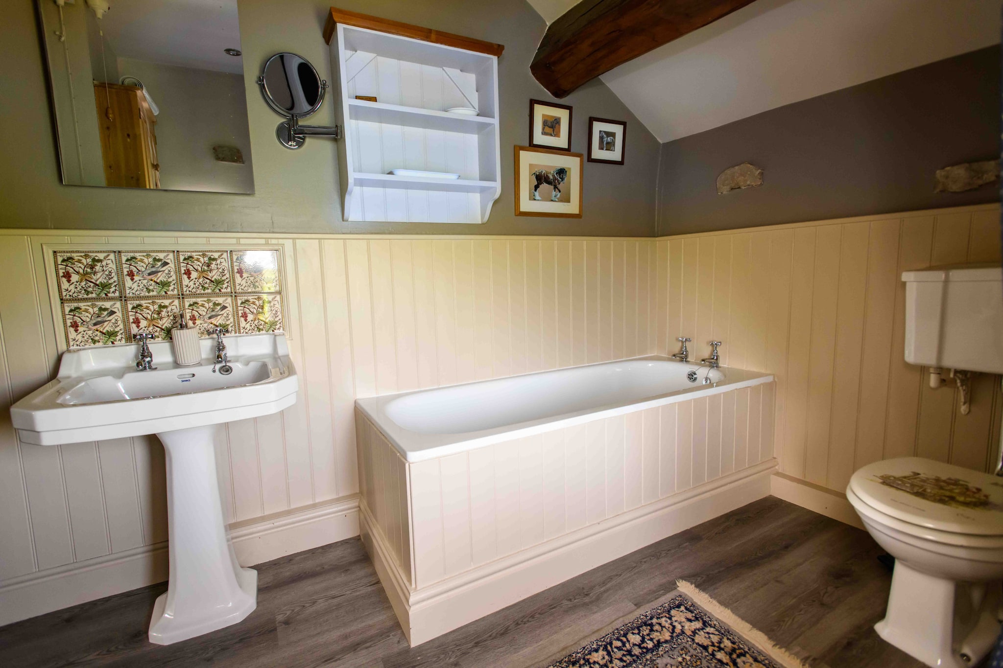 Shepherds Cottage at Mile House Farm-Badkamer