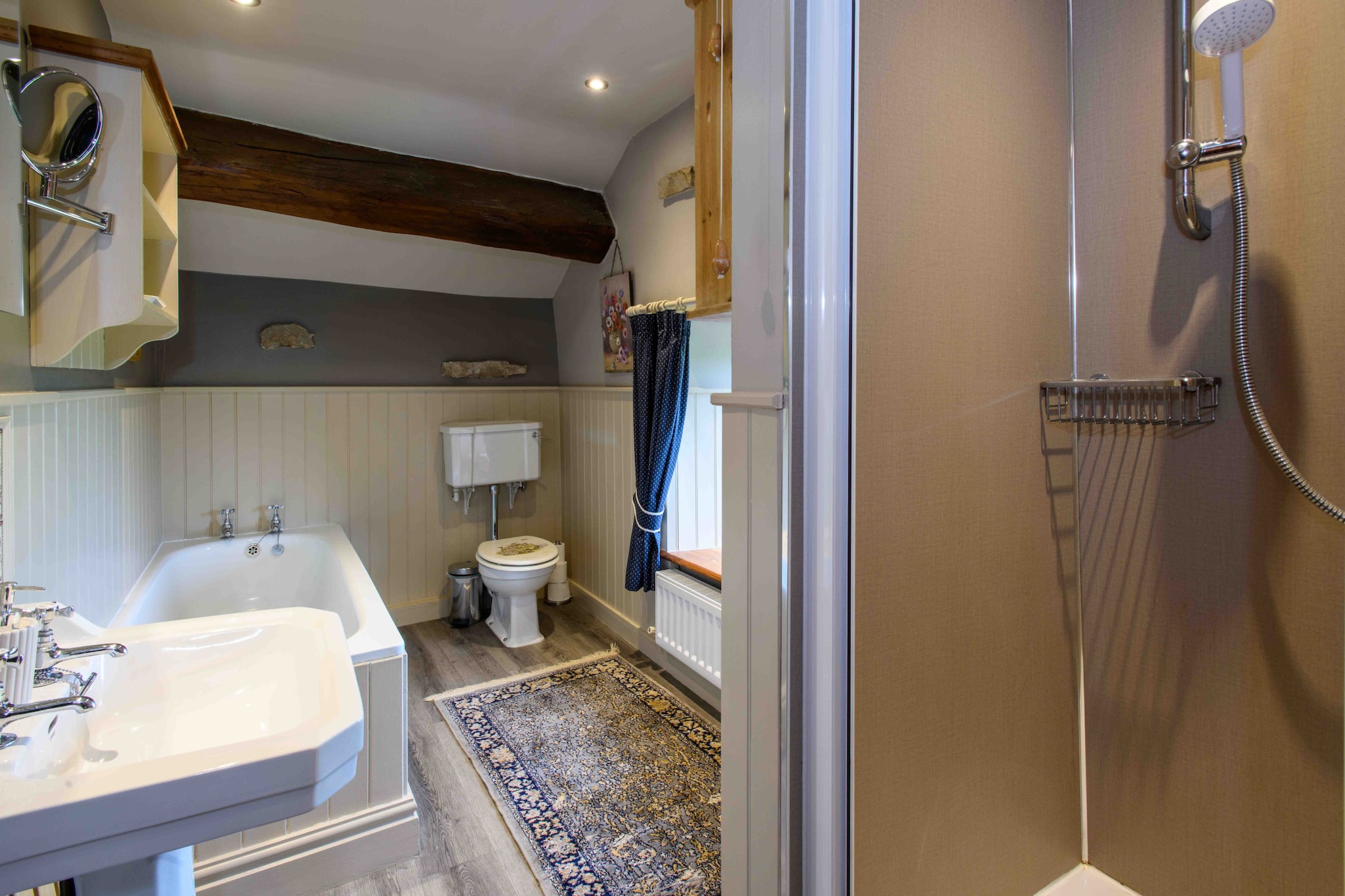 Shepherds Cottage at Mile House Farm-Badkamer