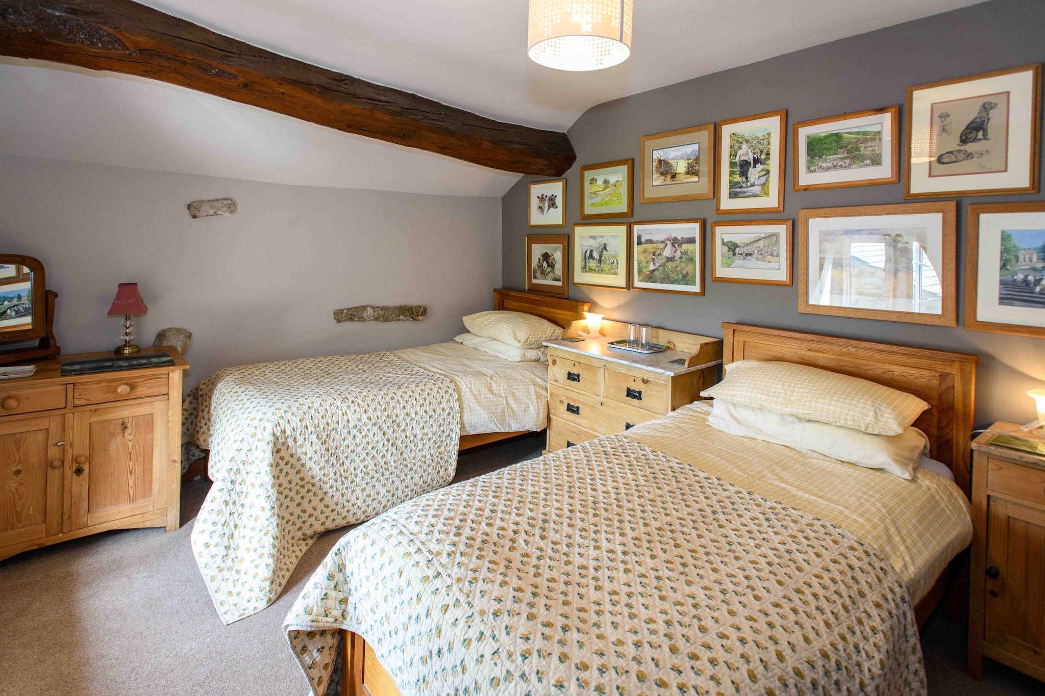 Shepherds Cottage at Mile House Farm-Slaapkamer