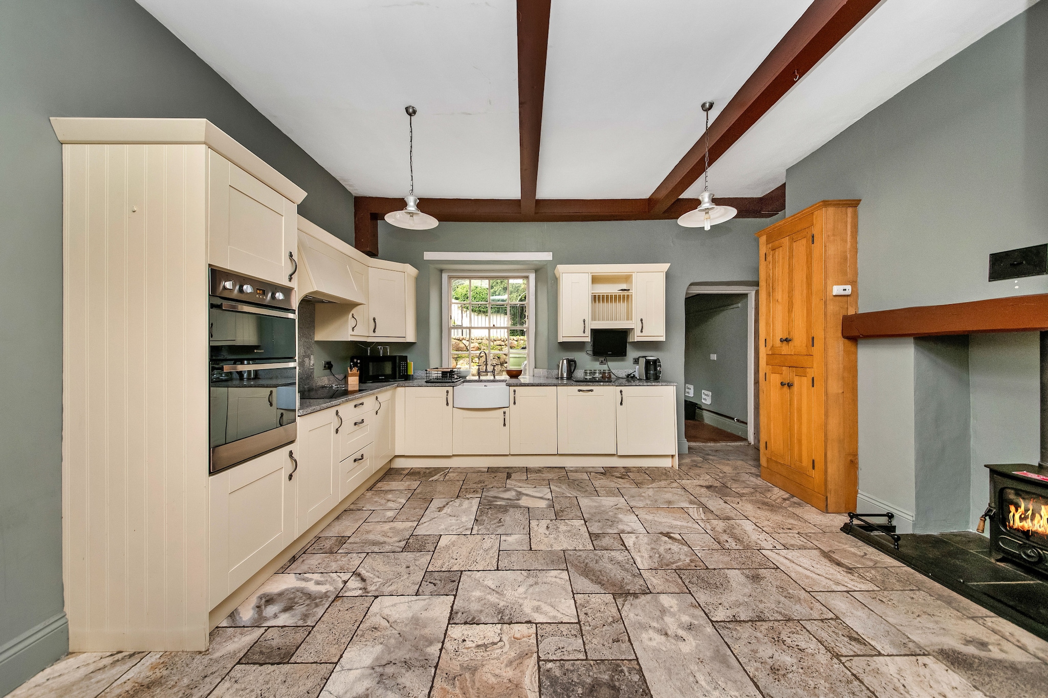 Low Green Cottage-Keuken