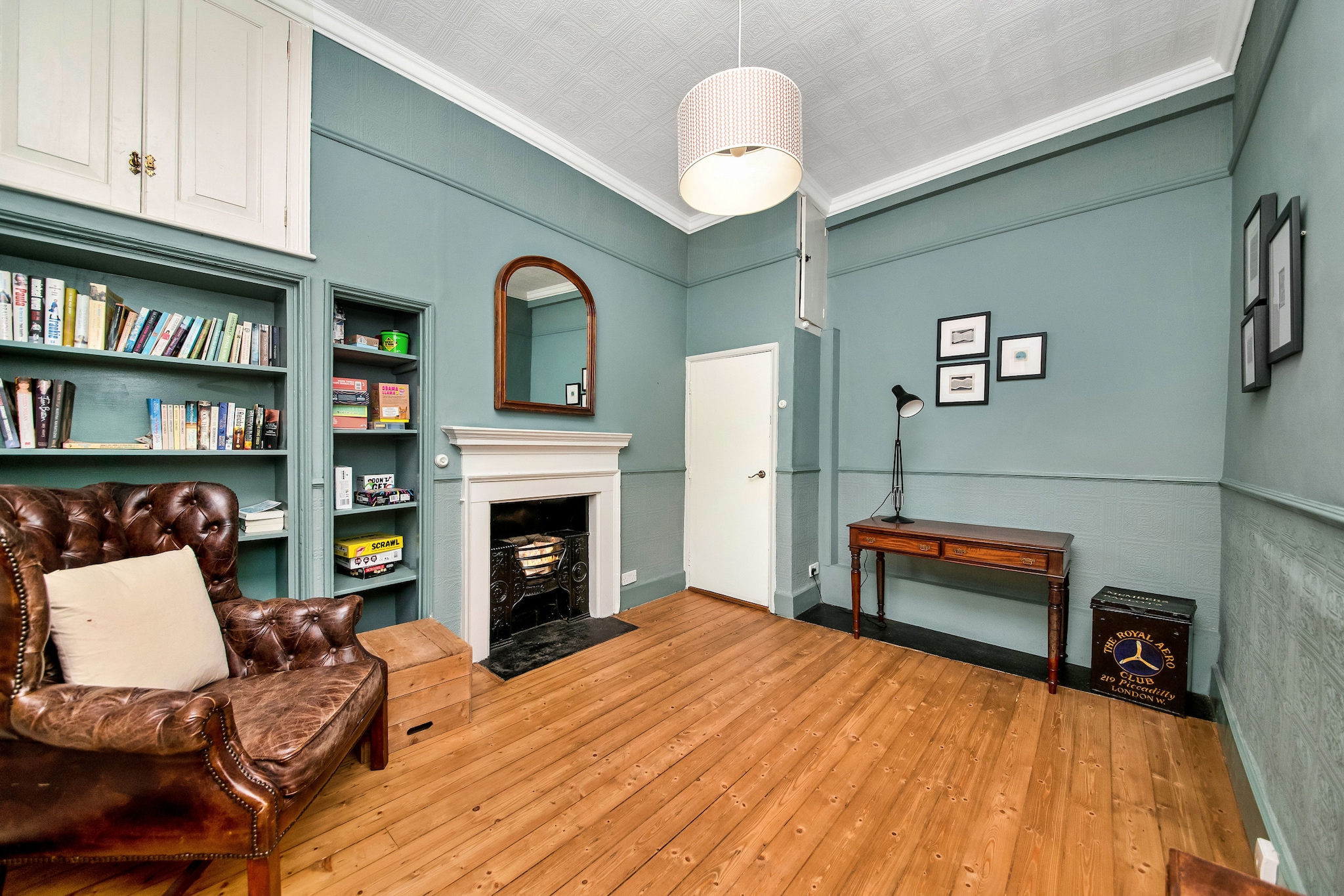 Low Green Cottage-Woonkamer