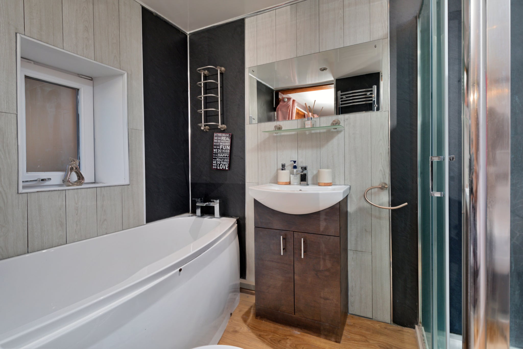 Abbeyview-Badkamer