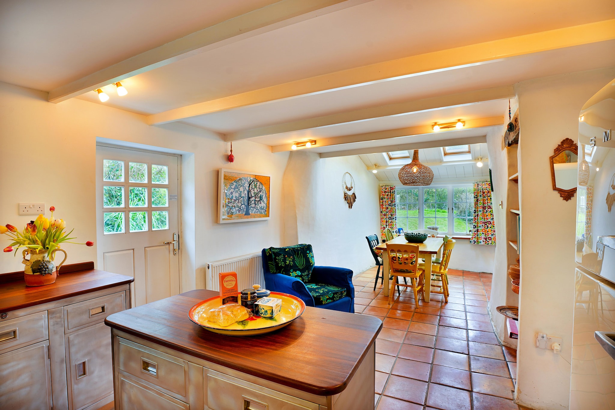 Porthcothan Mill Cottage-Woonkamer