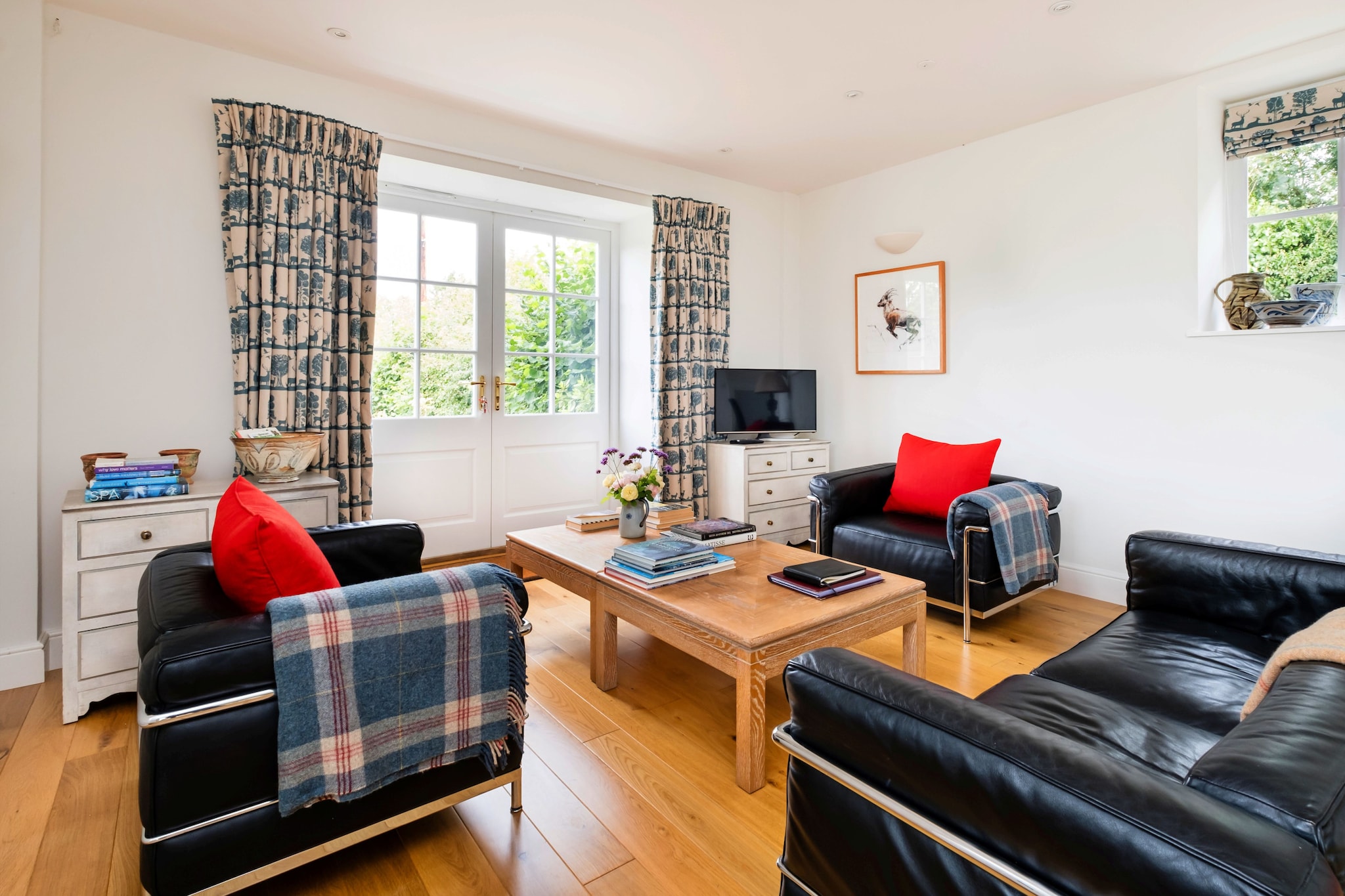 Coach House Wellbeing Retreat-Woonkamer