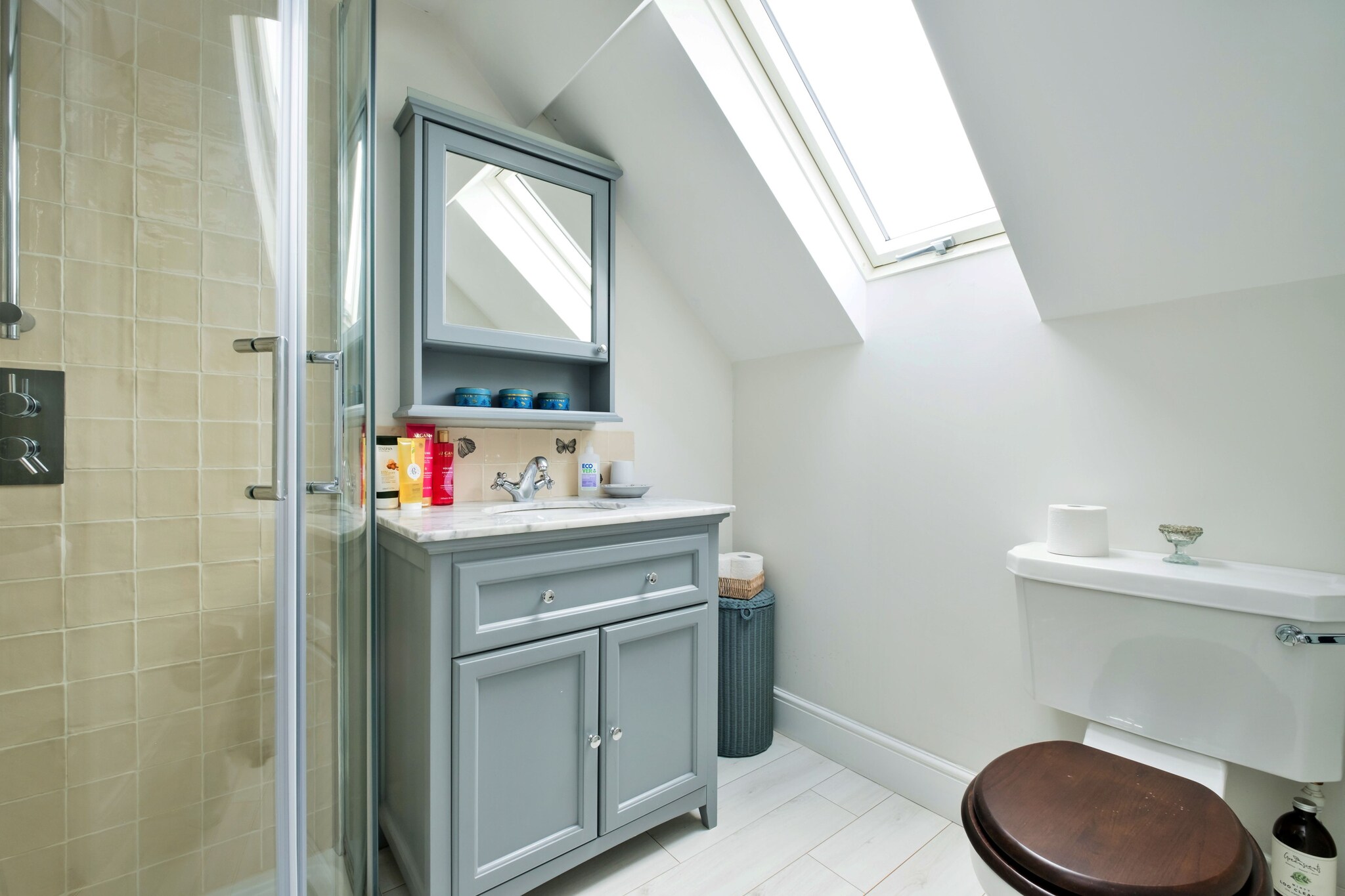 Coach House Wellbeing Retreat-Badkamer