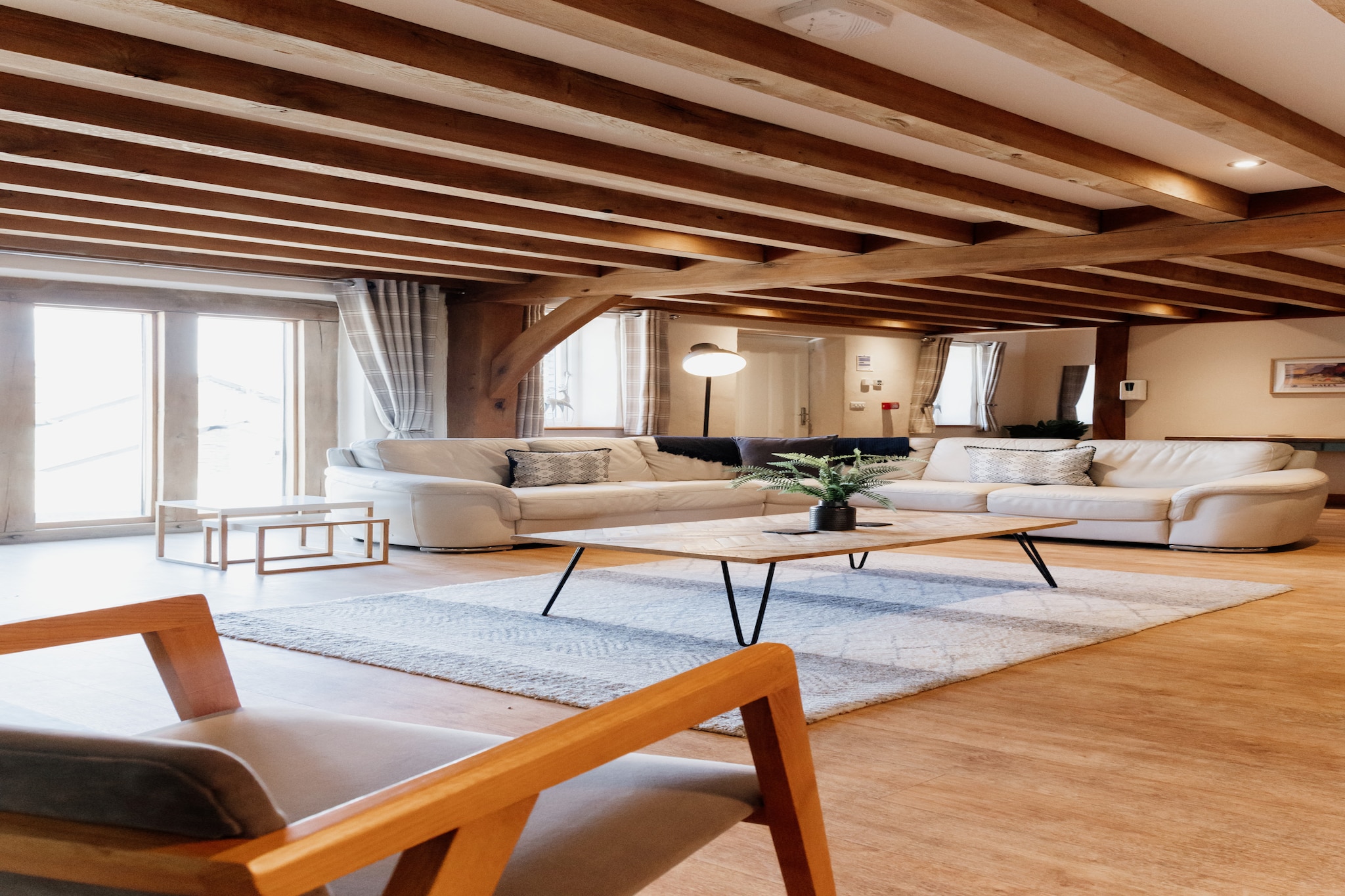 The Welsh Barn-Woonkamer