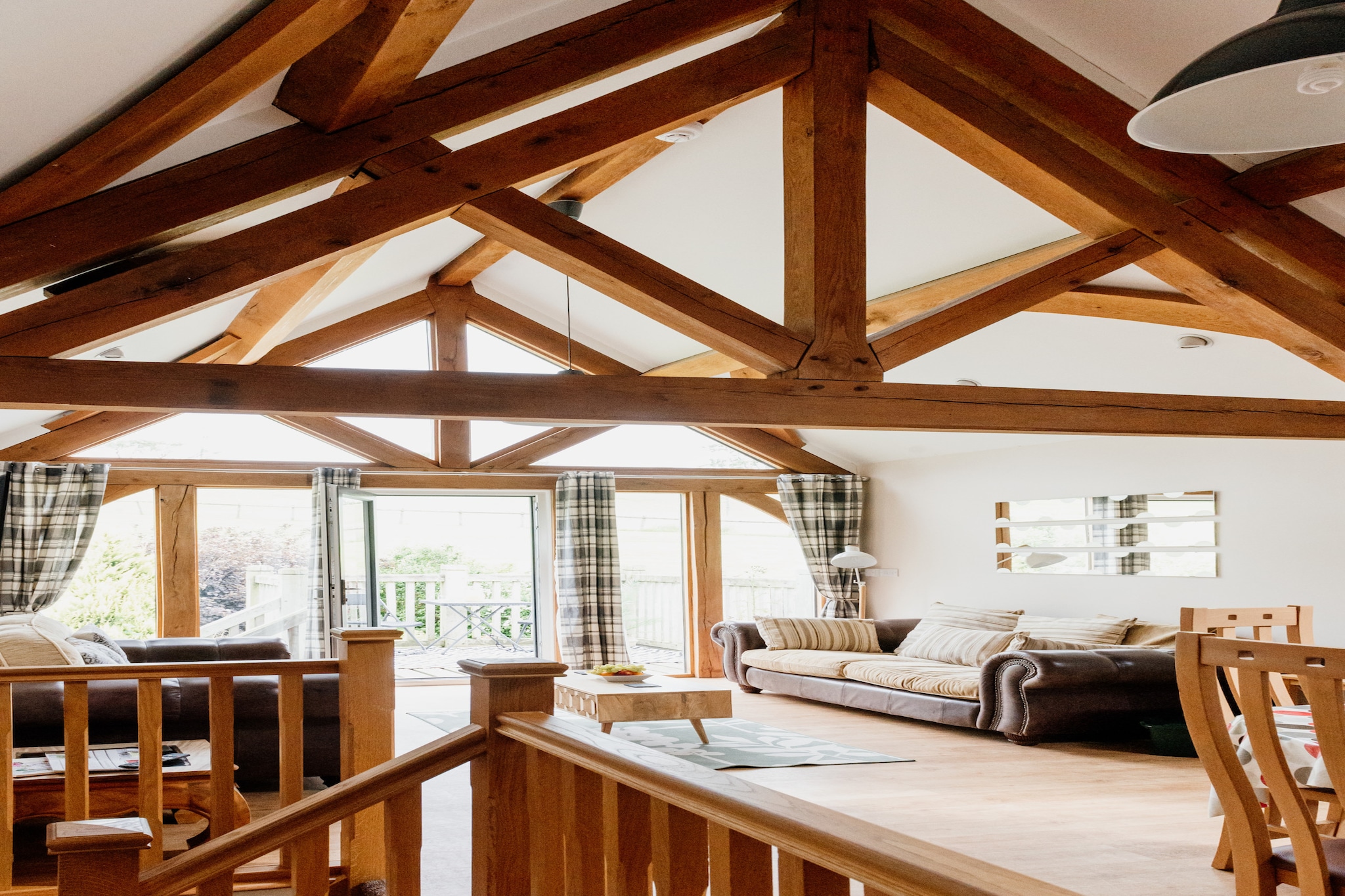 The Welsh Barn-Woonkamer