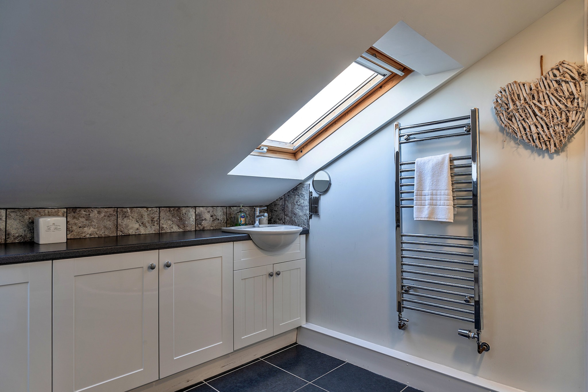 Trennal Barn-Badkamer