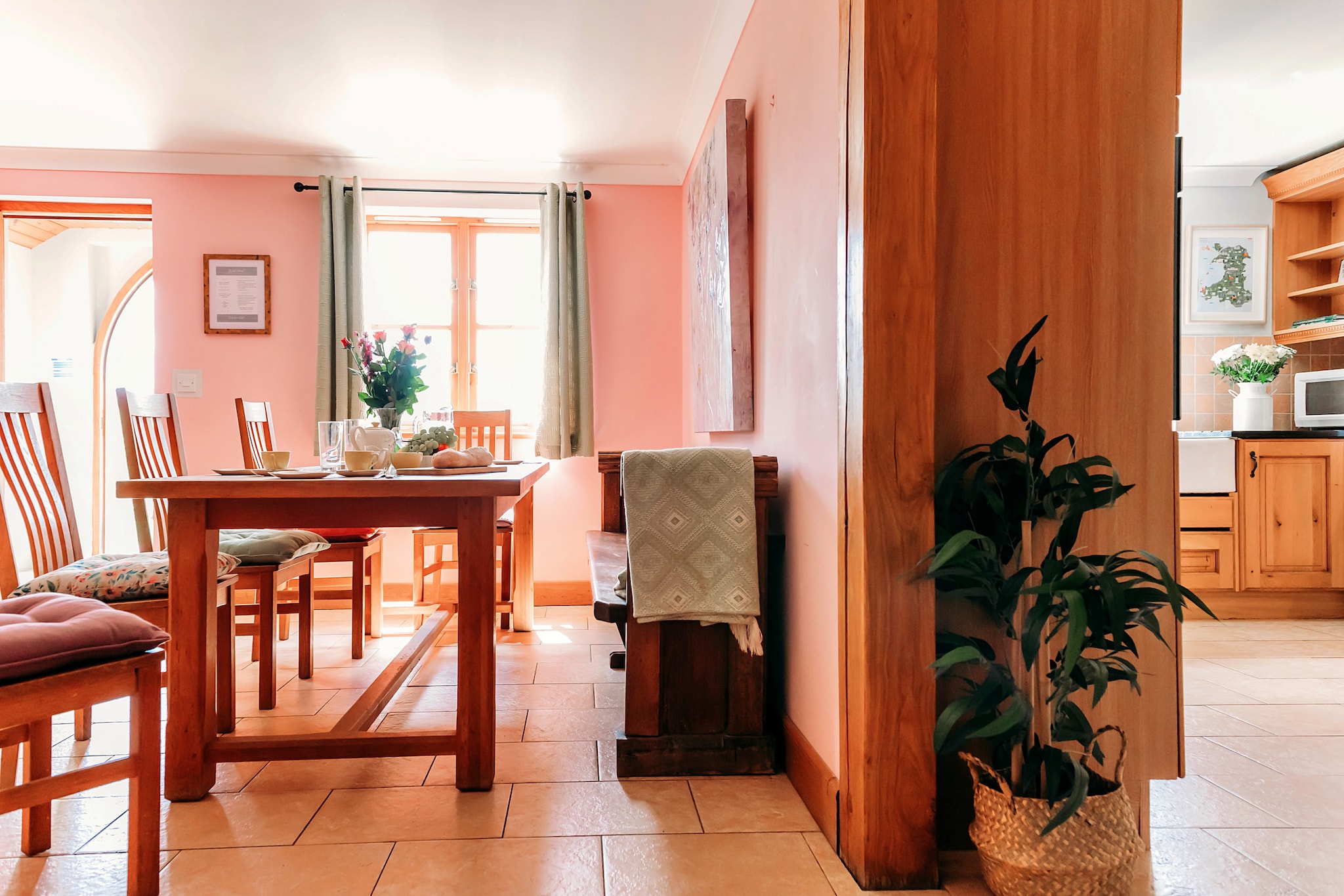 The Welsh Farmhouse-Woonkamer
