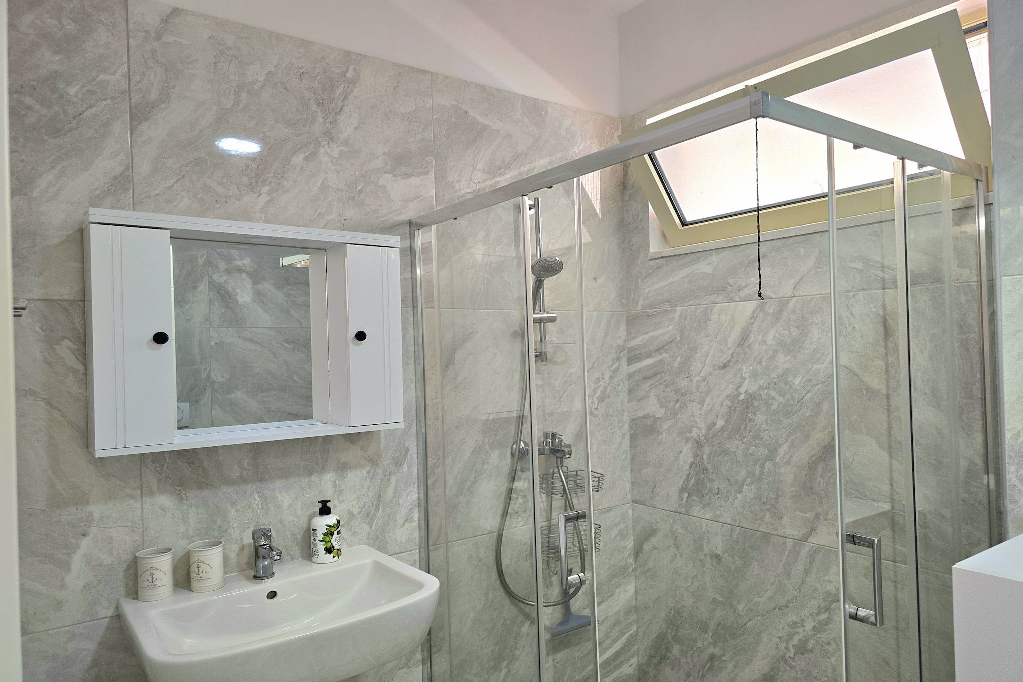 ALD216 - Felix Penthouse-Bathroom