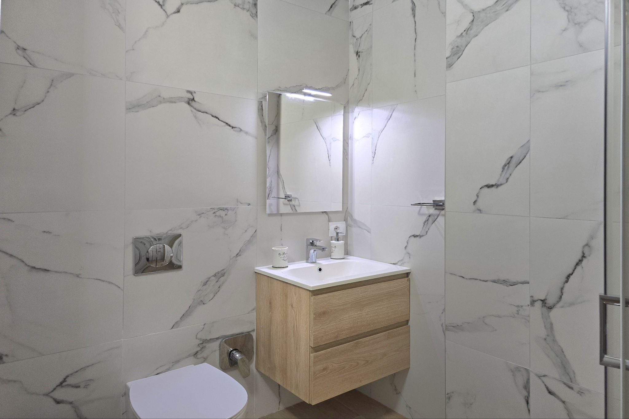 ALD145 - Beni-Badkamer
