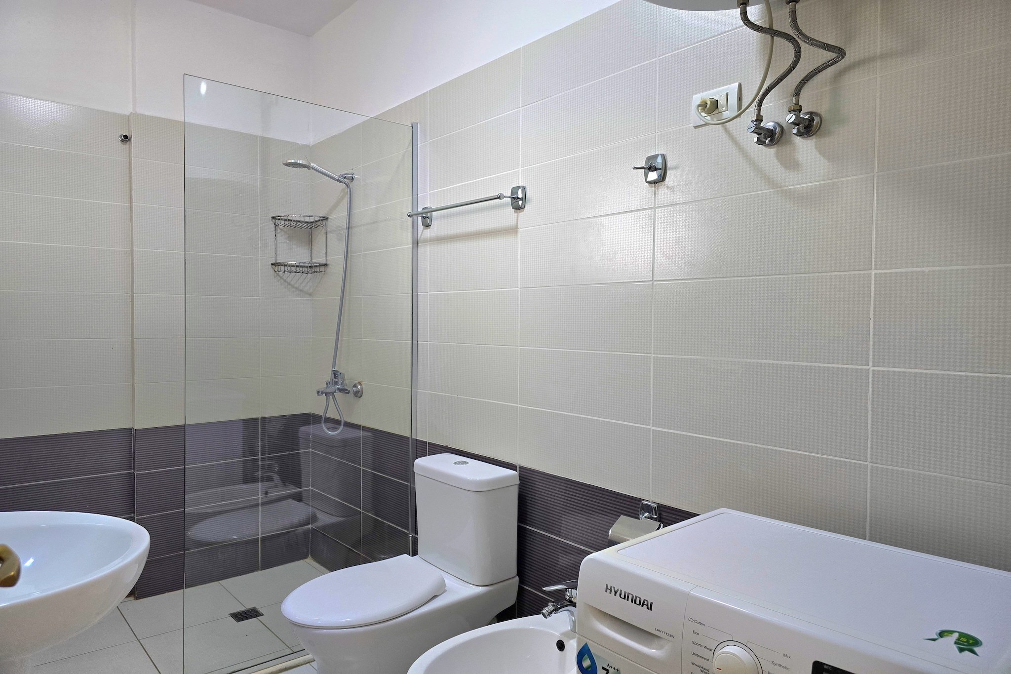 ALD156 - Landi-Badkamer