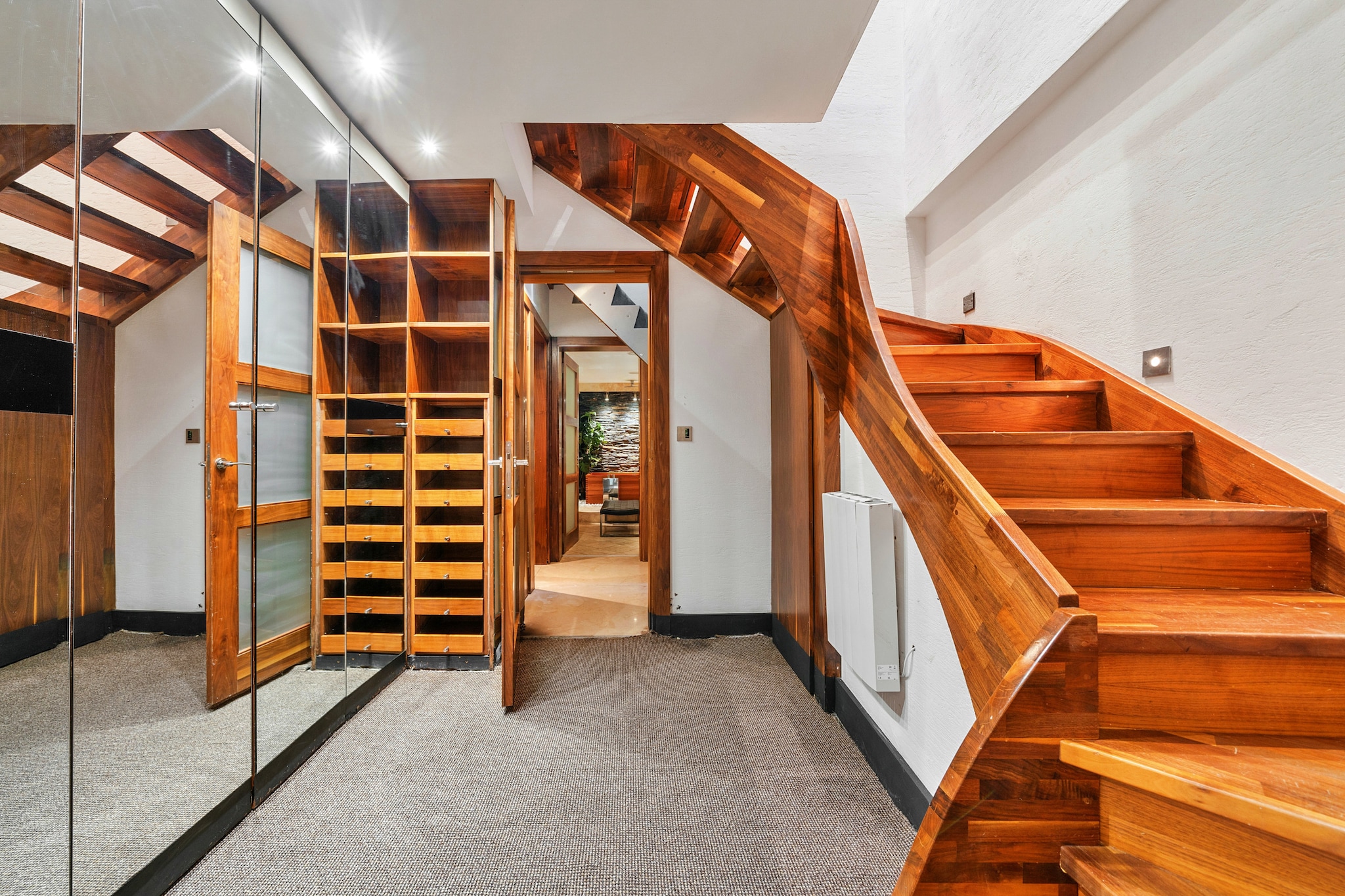 Kensington Residence-Overloop